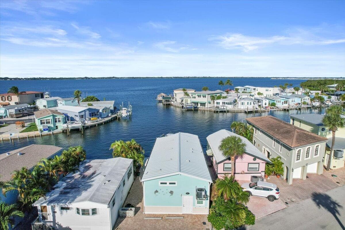 10701 S Ocean Drive 827, Jensen Beach, FL 34957 — photo 39 of 71