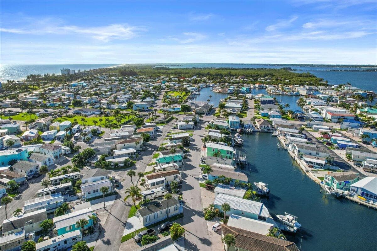 10701 S Ocean Drive 827, Jensen Beach, FL 34957 — photo 42 of 71