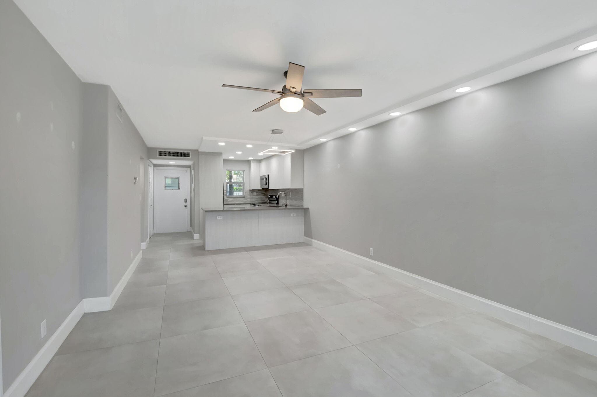 750 NE Spanish River Boulevard 103, Boca Raton, FL 33431 — photo 18 of 45