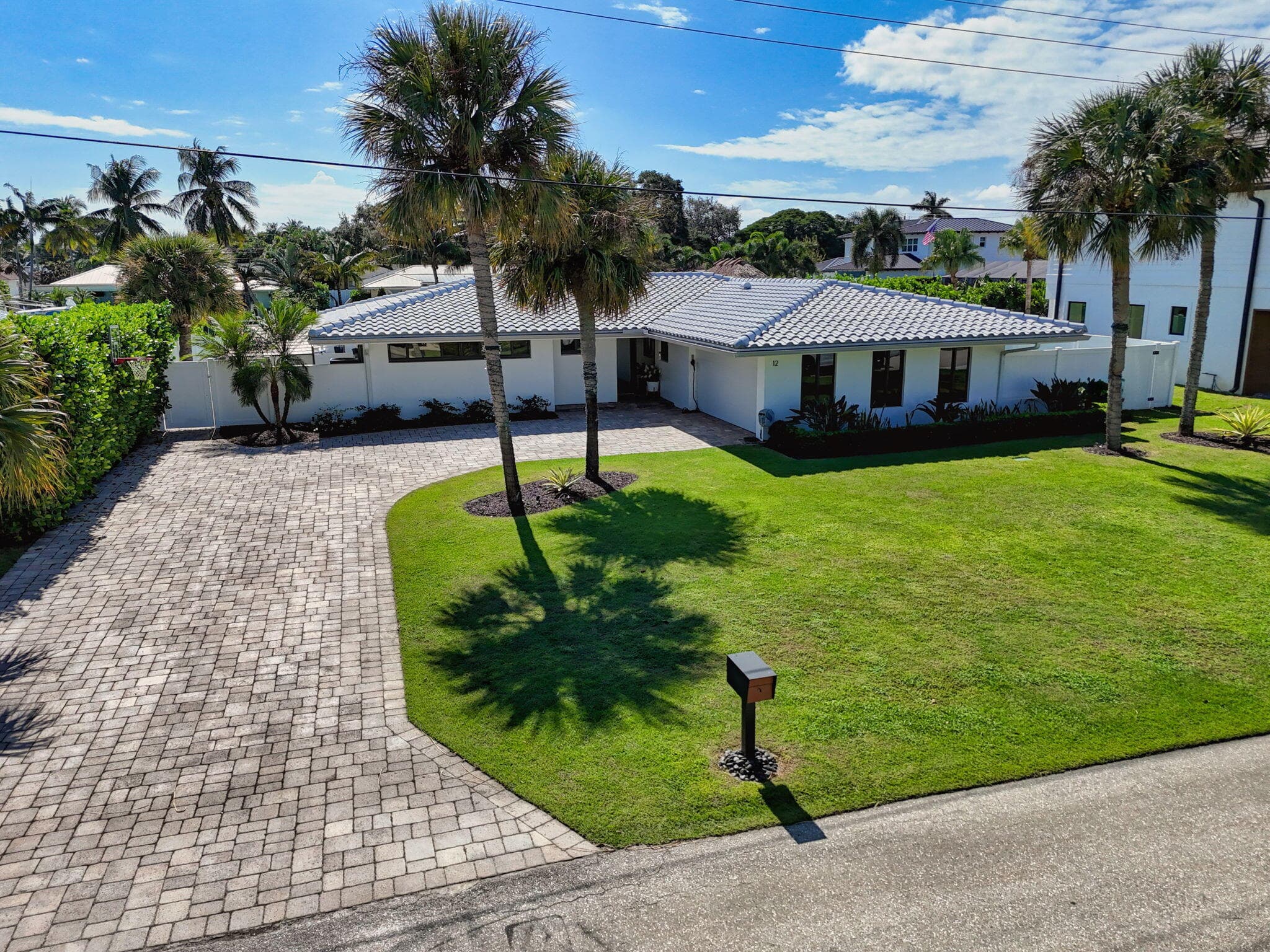 12 Leeward Circle, Tequesta, FL 33469 — photo 4 of 61