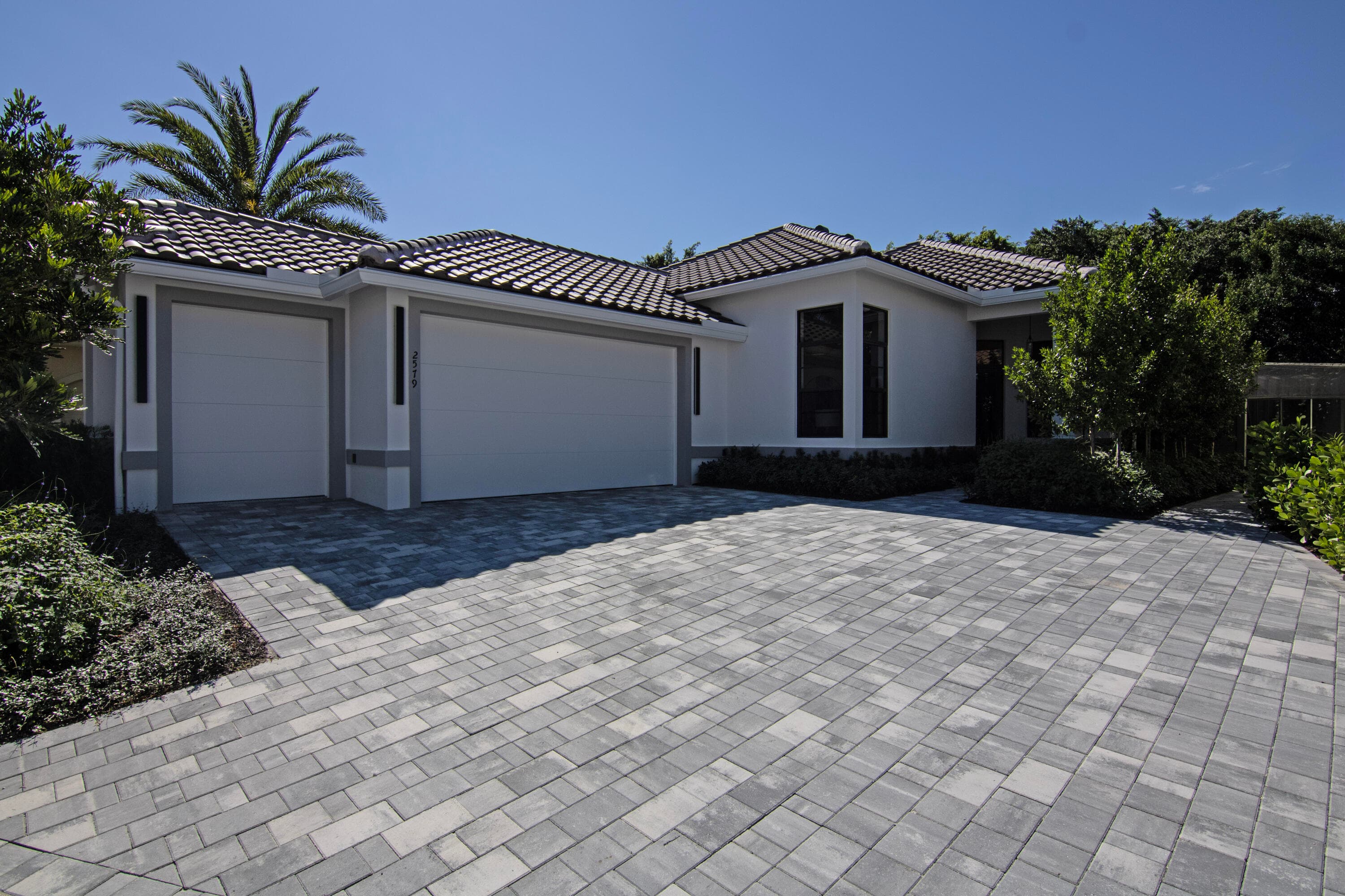 2579 Players Court, Wellington, FL 33414 — photo 1 of 101