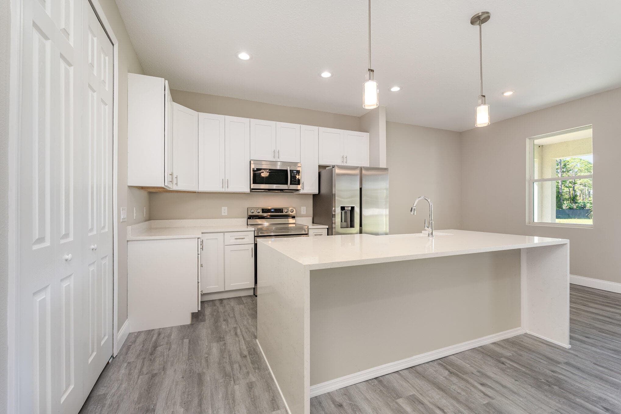 1041 Wesberry Street SE, Palm Bay, FL 32909 — photo 5 of 37
