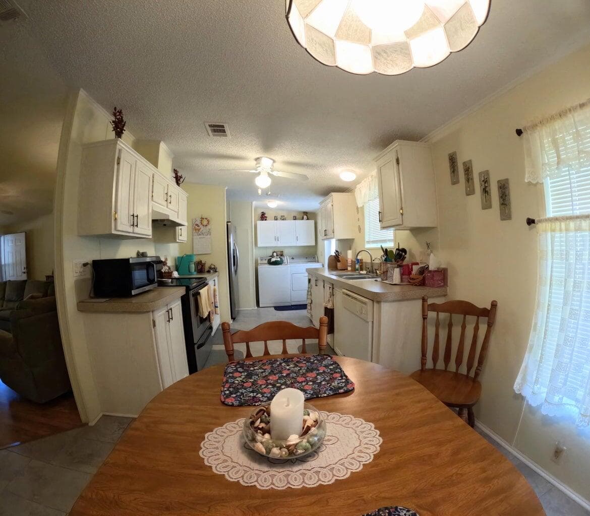 6280 Cypress Lane, Lantana, FL 33462 — photo 6 of 15