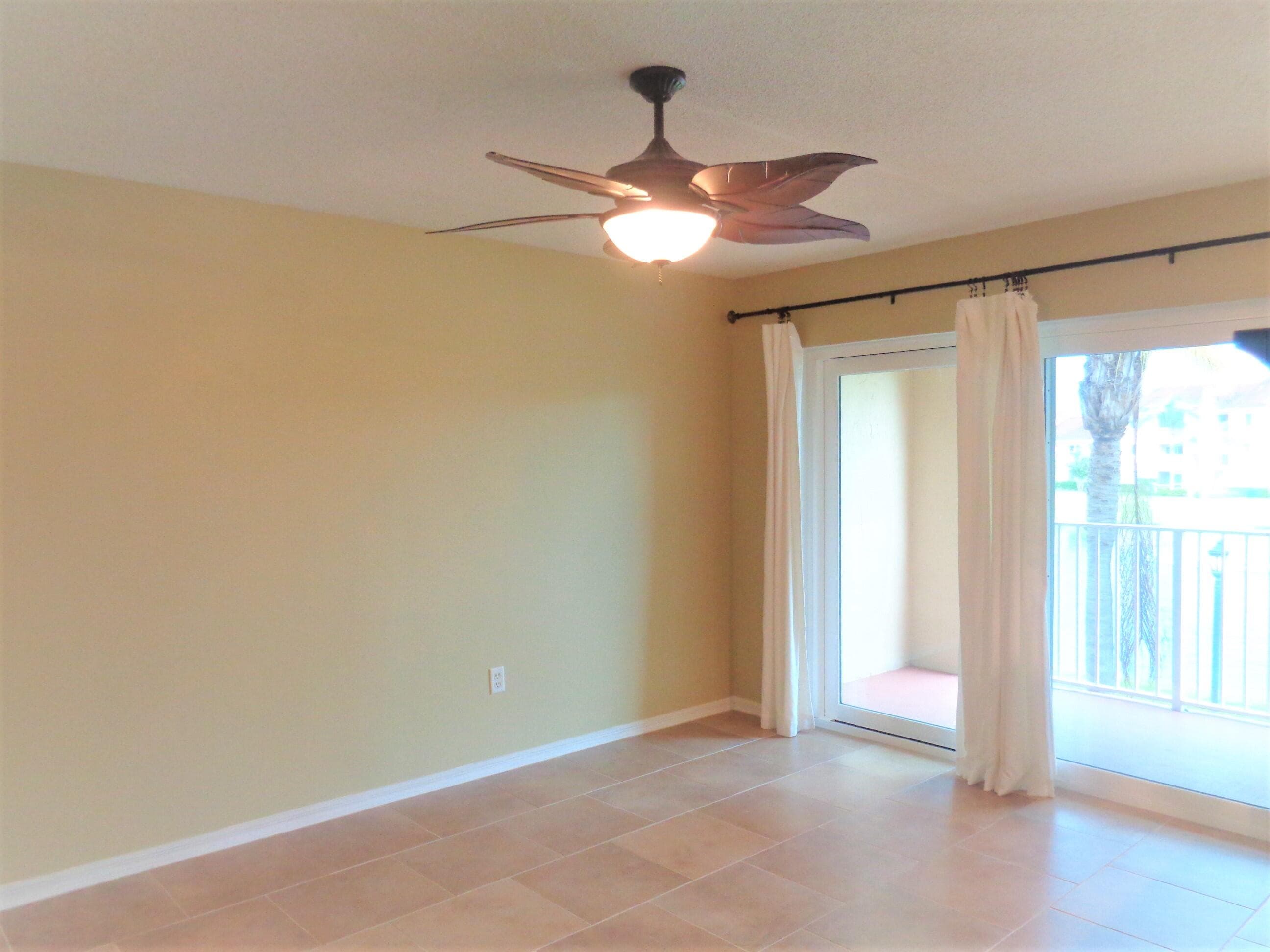 1650 N 42nd Circle 206, Vero Beach, FL 32967 — photo 13 of 54