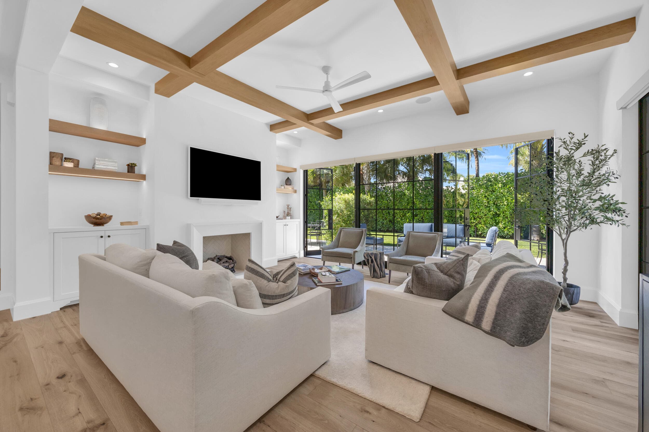44 S Beach Road, Jupiter Island, FL 33455 — photo 9 of 75
