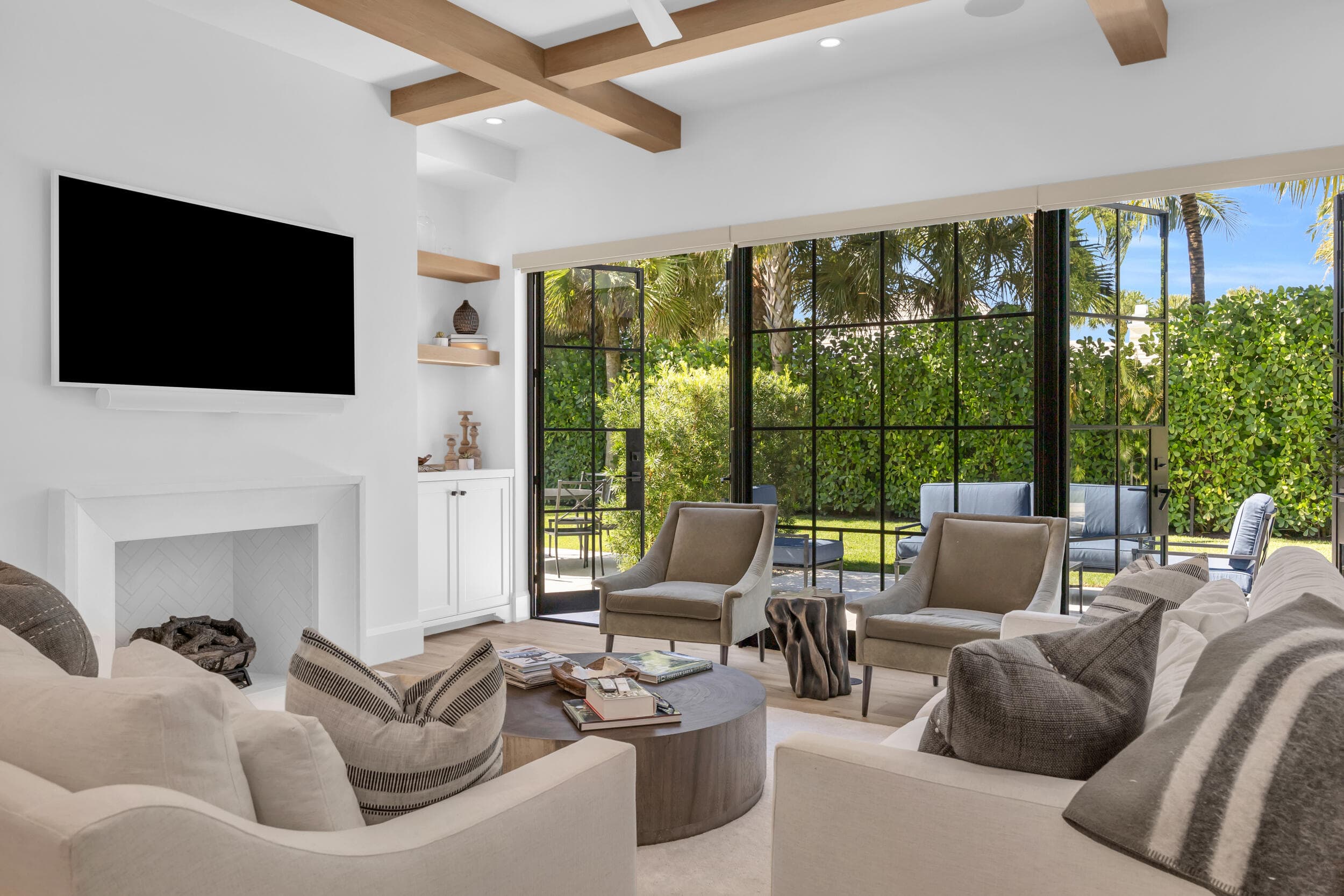 44 S Beach Road, Jupiter Island, FL 33455 — photo 10 of 75