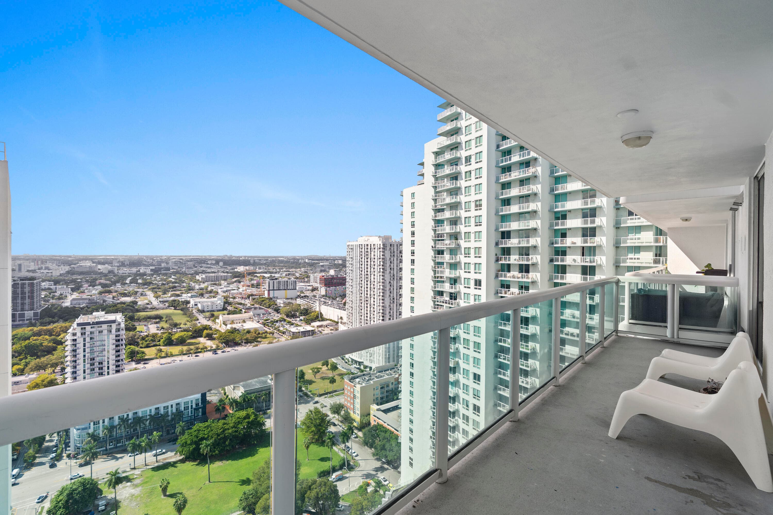 1800 N Bayshore Drive 3802, Miami, FL 33132 — photo 16 of 54