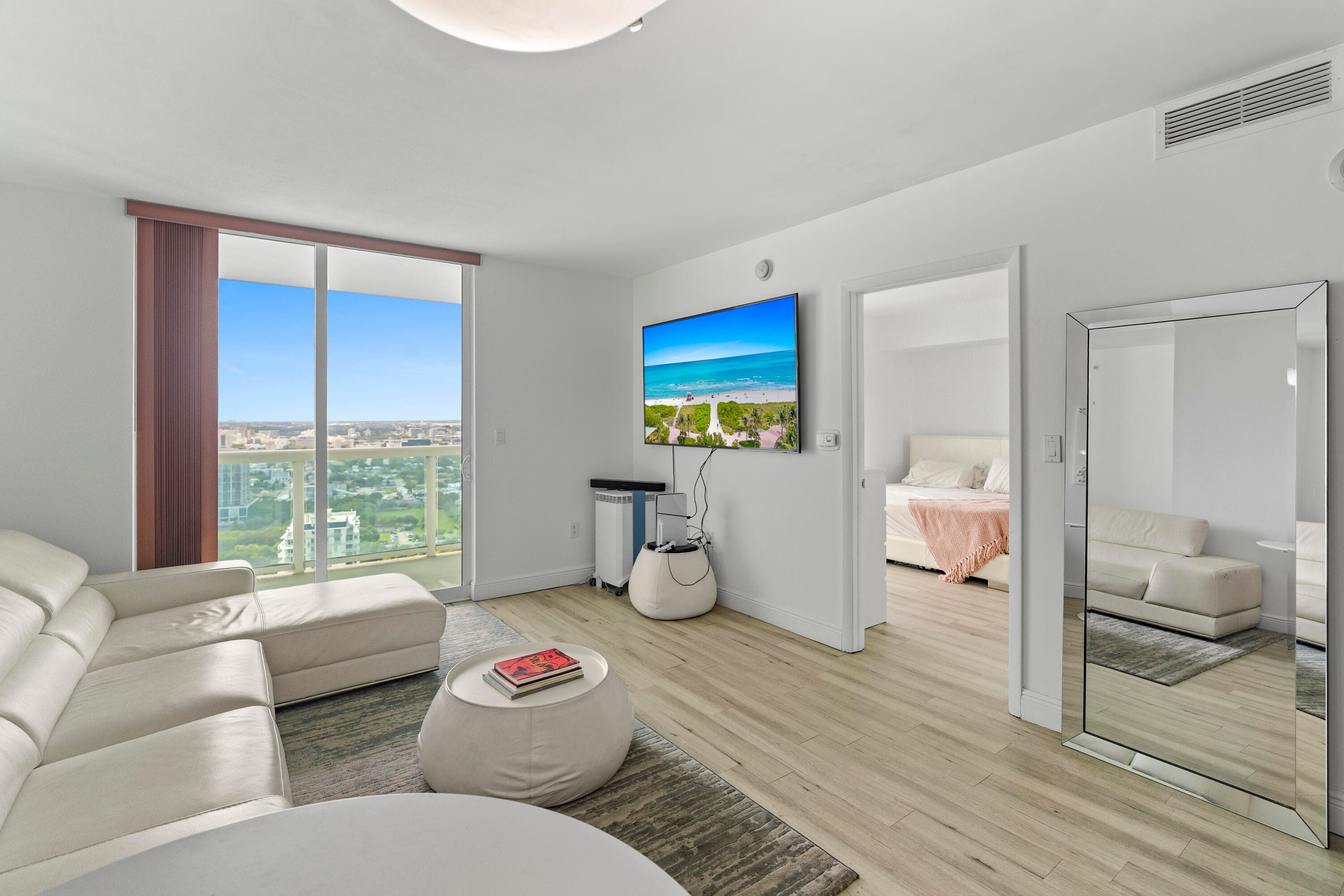 1800 N Bayshore Drive 3802, Miami, FL 33132 — photo 15 of 54