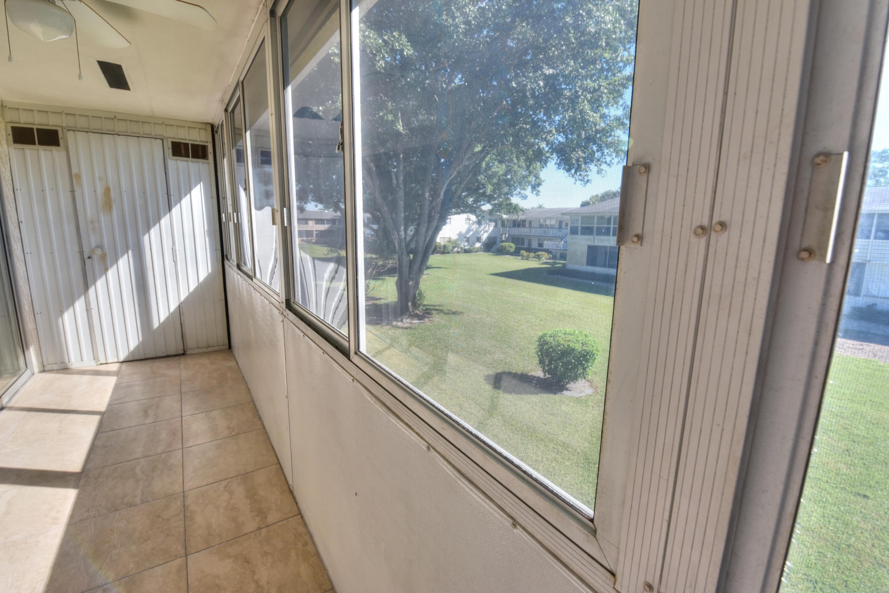 89 Canterbury D, West Palm Beach, FL 33417 — photo 14 of 34