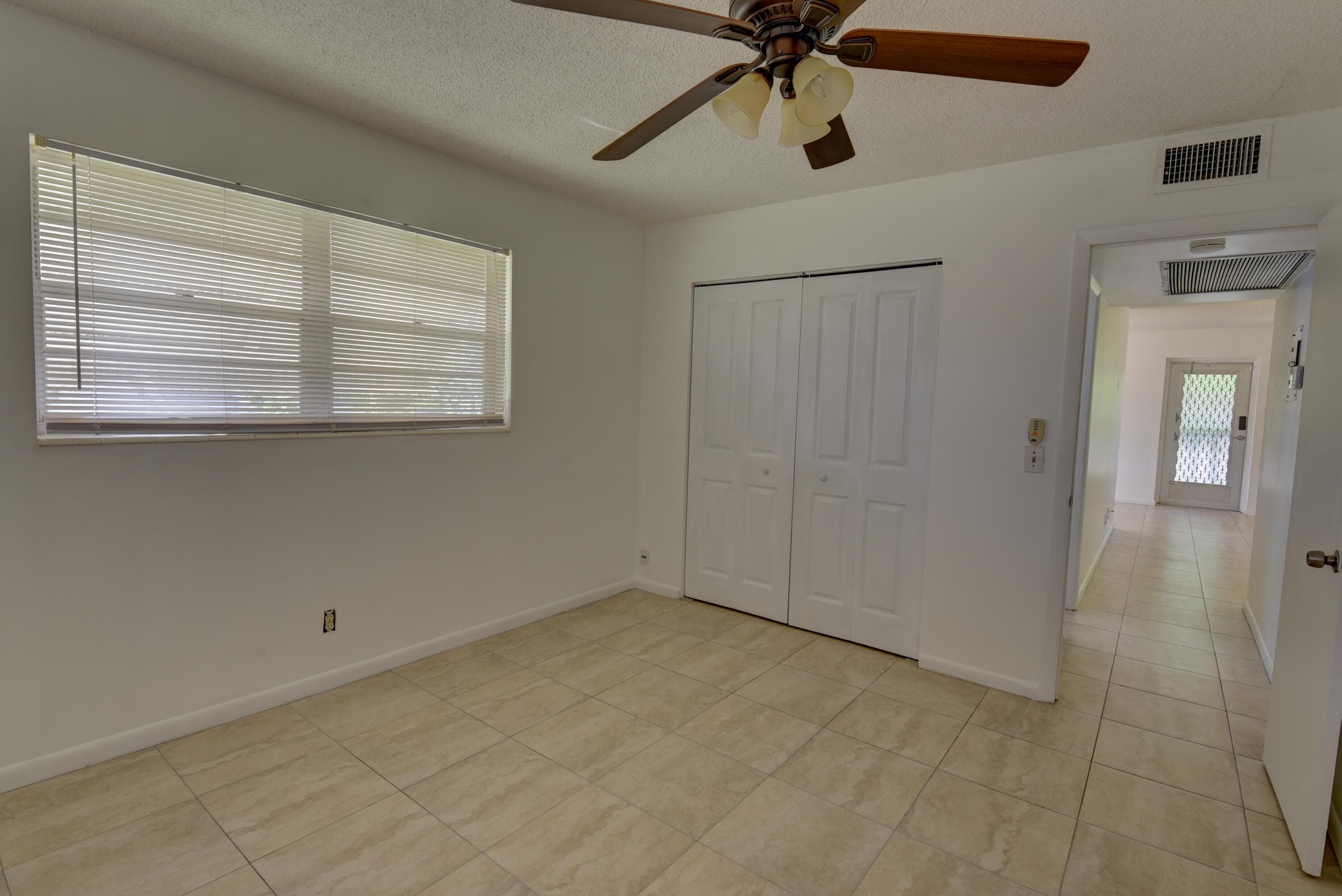89 Canterbury D, West Palm Beach, FL 33417 — photo 11 of 34