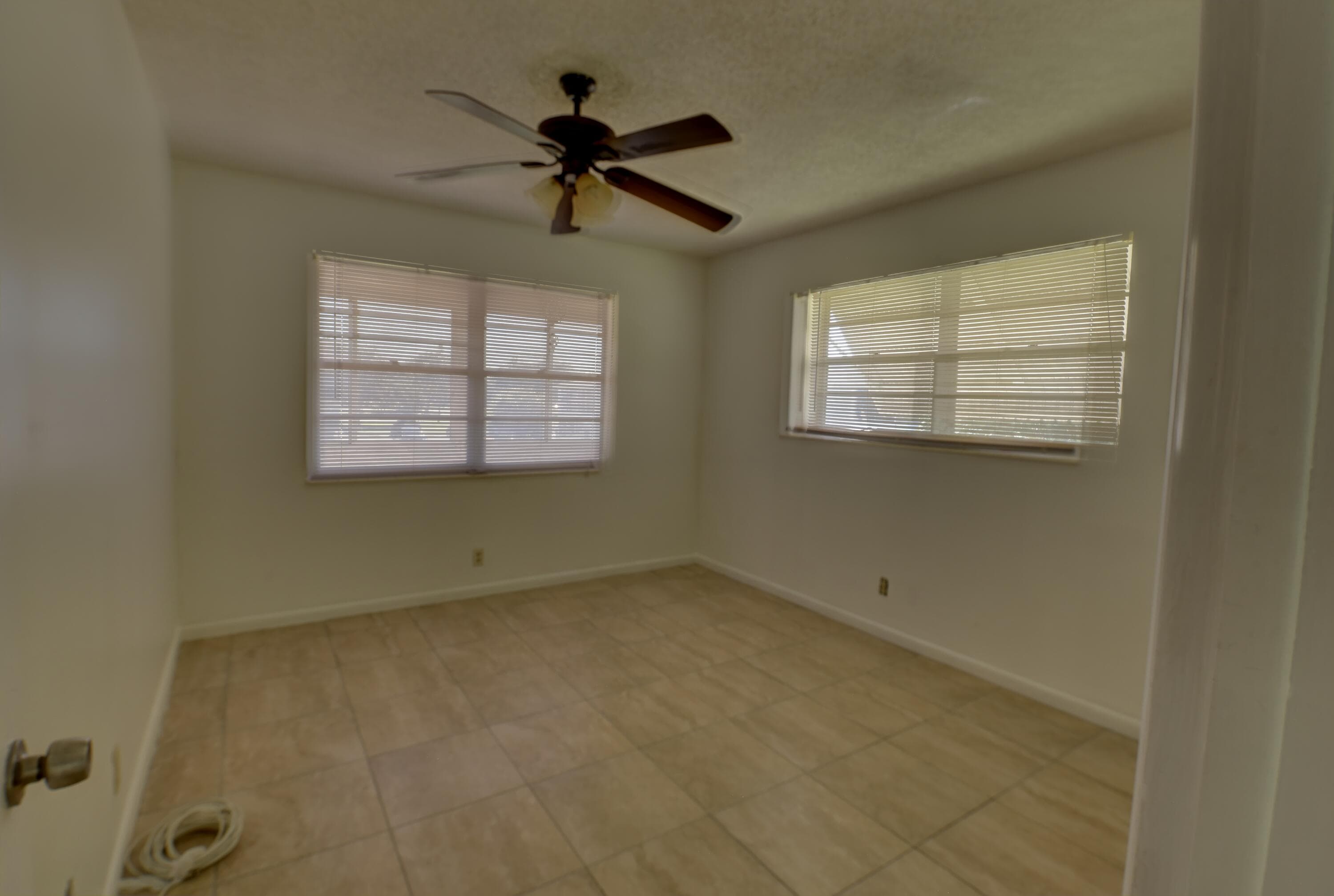 89 Canterbury D, West Palm Beach, FL 33417 — photo 12 of 34