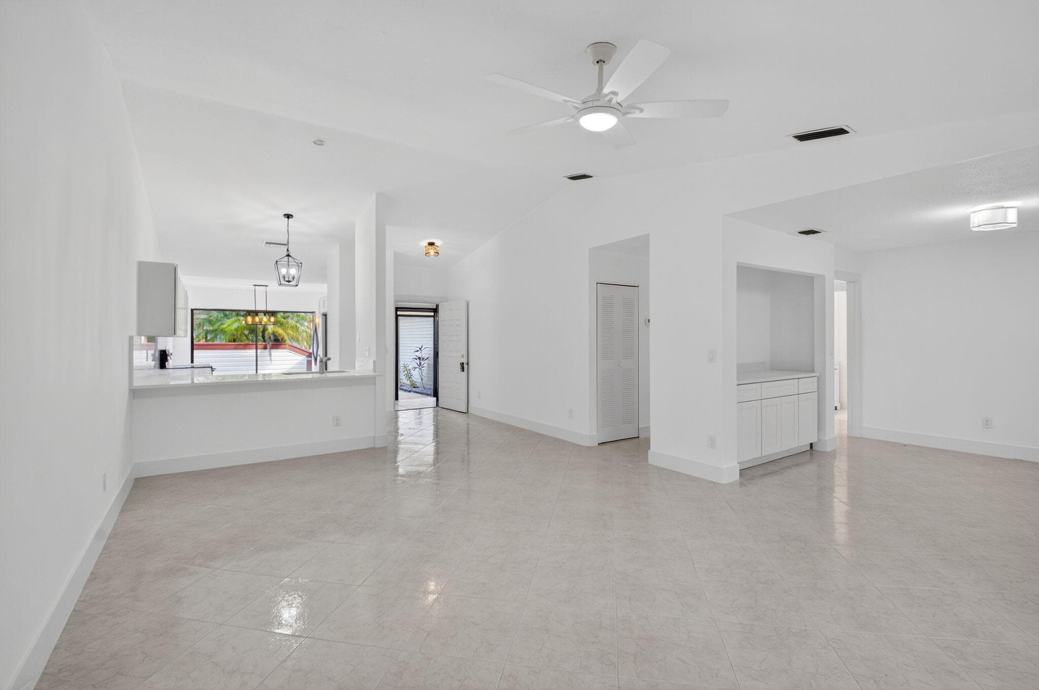 29 Fawlkland Circle, Boynton Beach, FL 33426 — photo 13 of 24