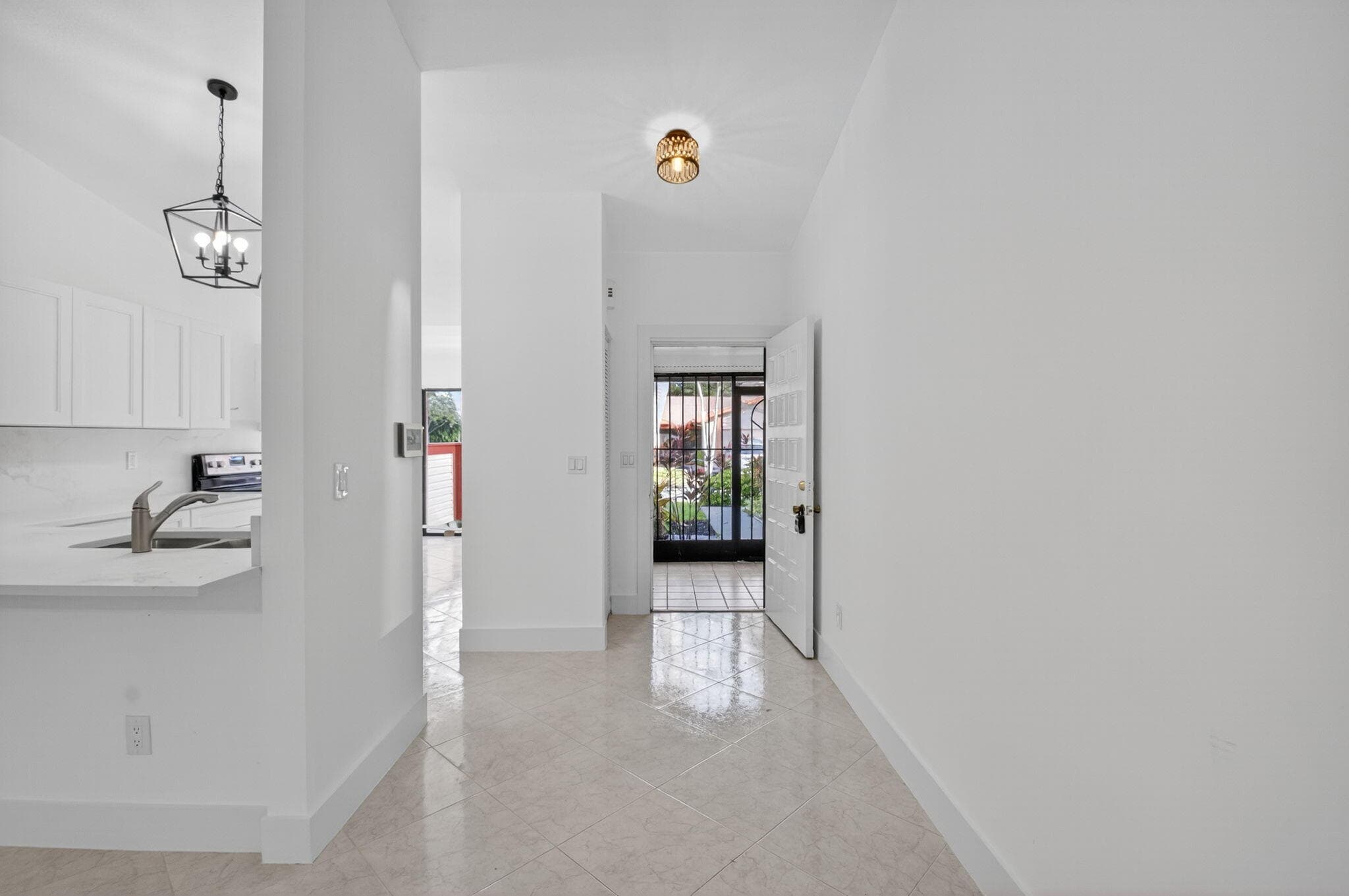 29 Fawlkland Circle, Boynton Beach, FL 33426 — photo 11 of 24
