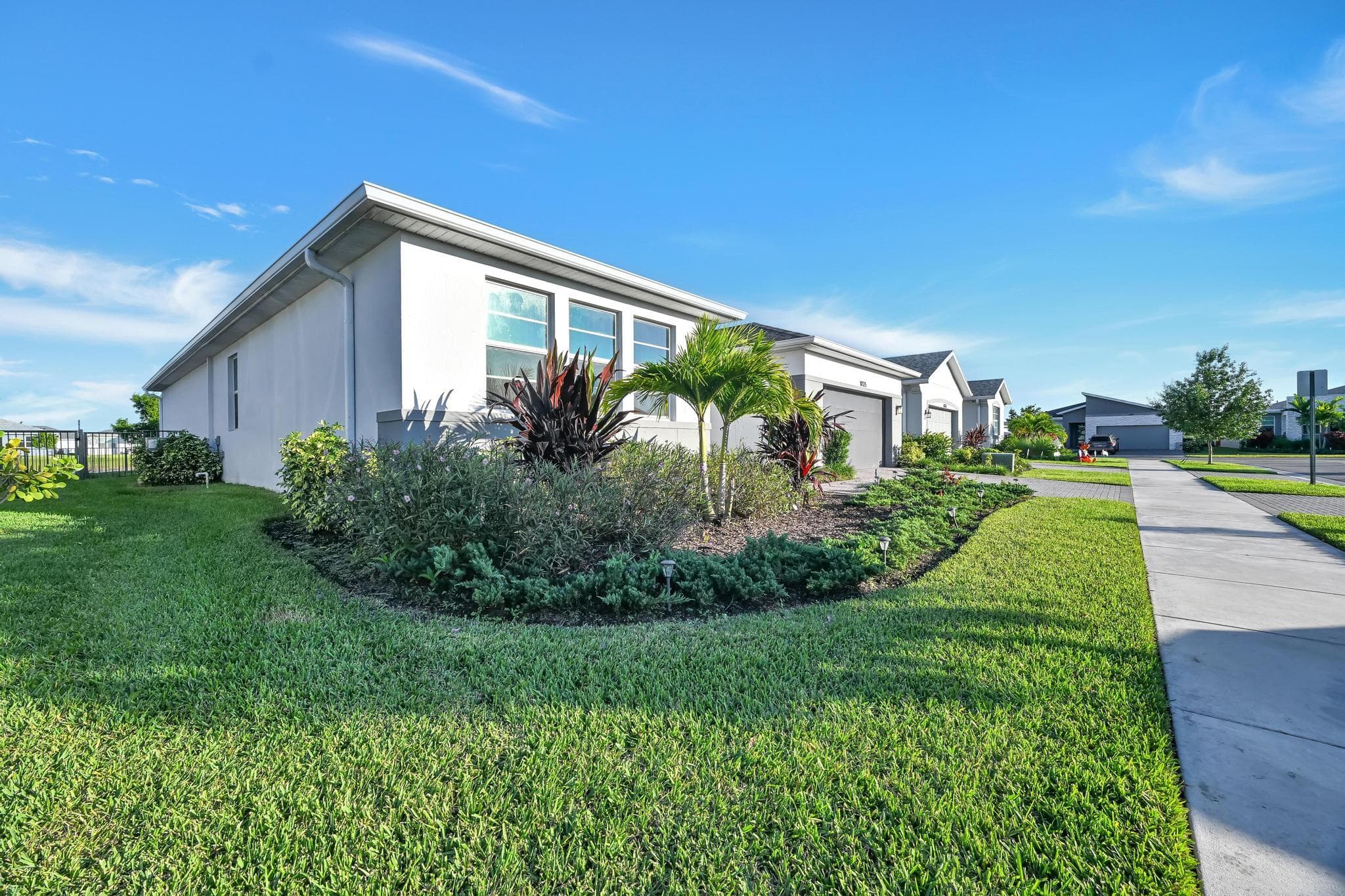 10325 SW Phineas Lane, Port St. Lucie, FL 34987 — photo 3 of 44