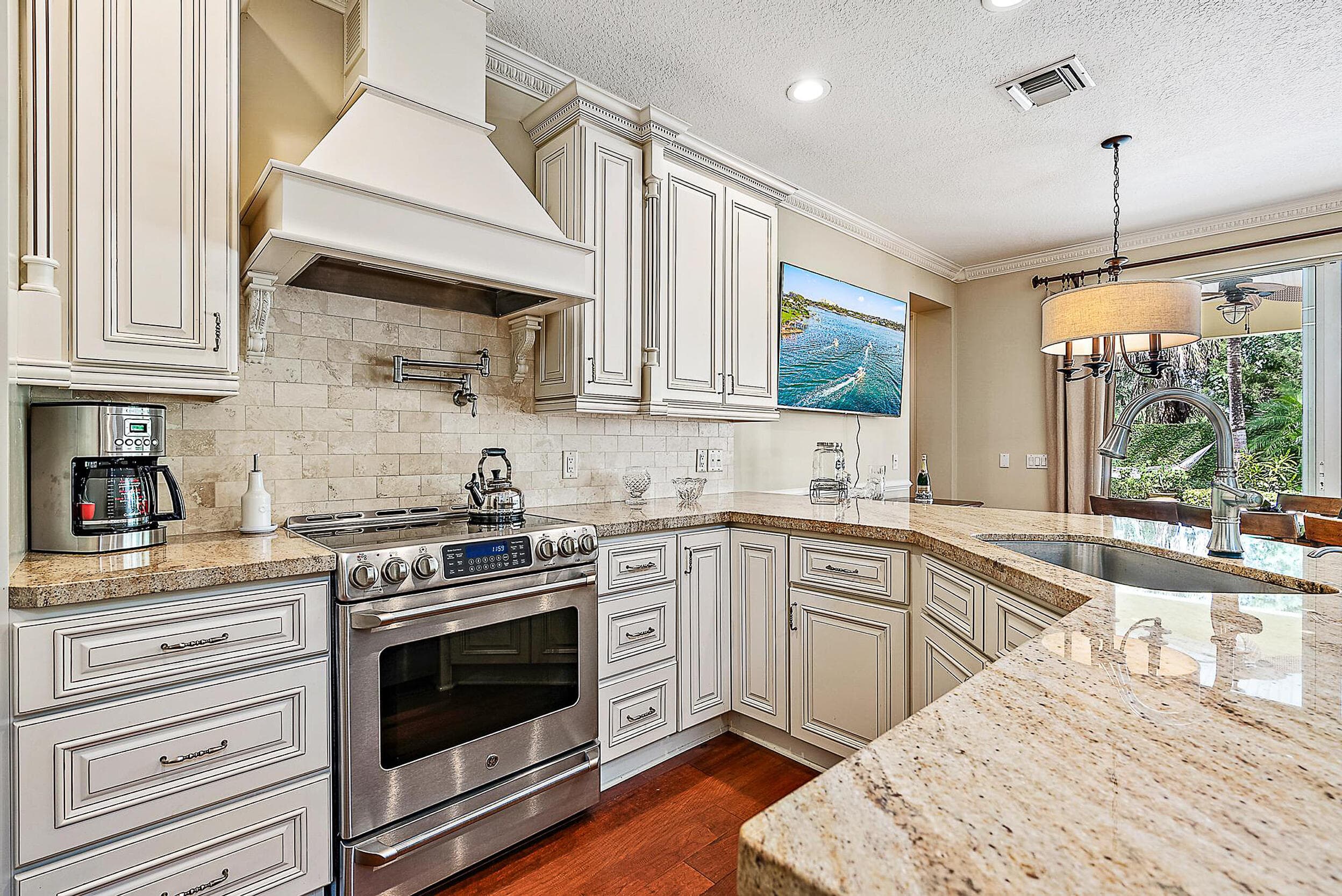 140 Sweet Bay Circle, Jupiter, FL 33458 — photo 10 of 36