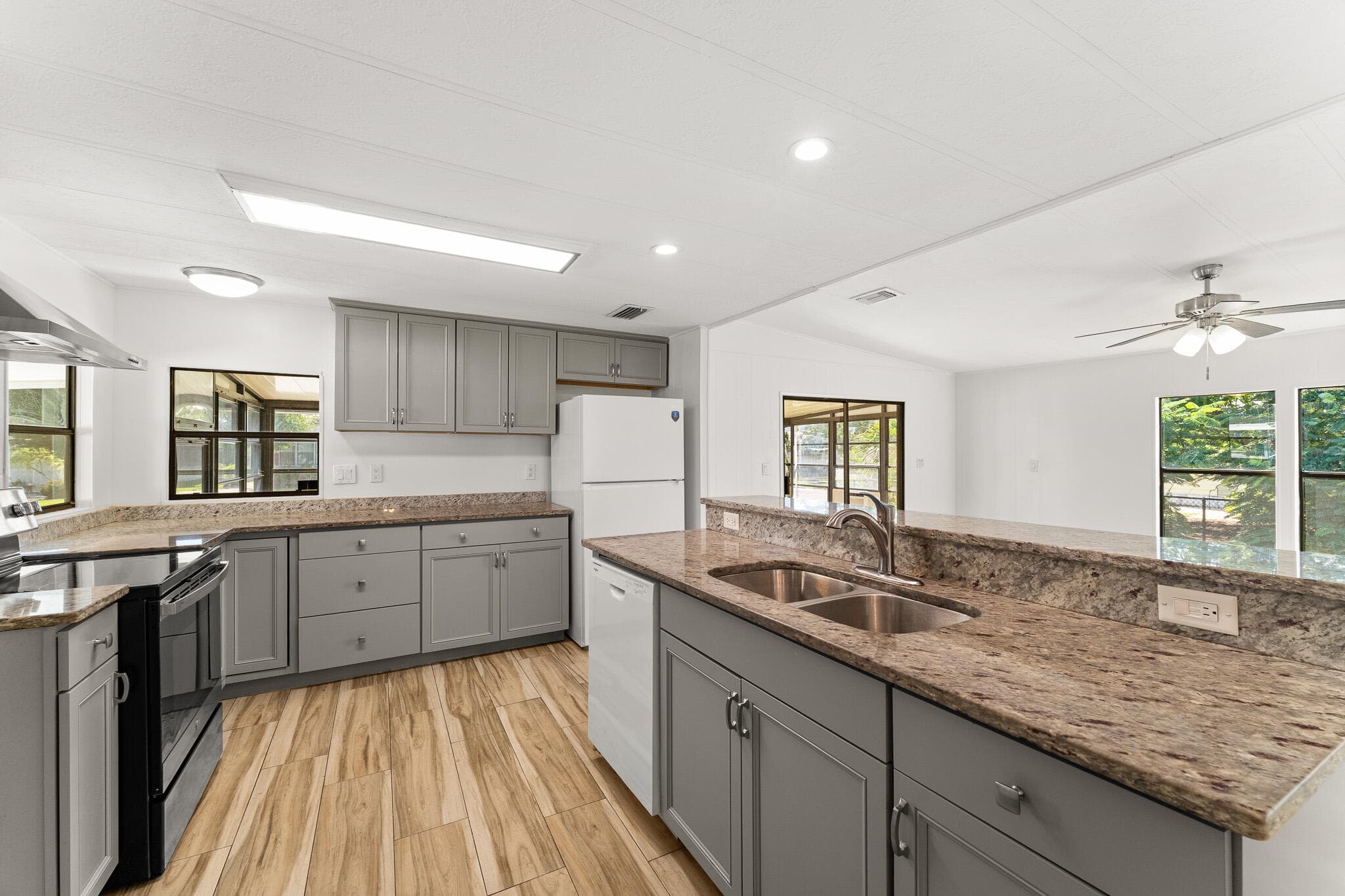 2733 SW Thunderbird Trail, Stuart, FL 34997 — photo 10 of 30