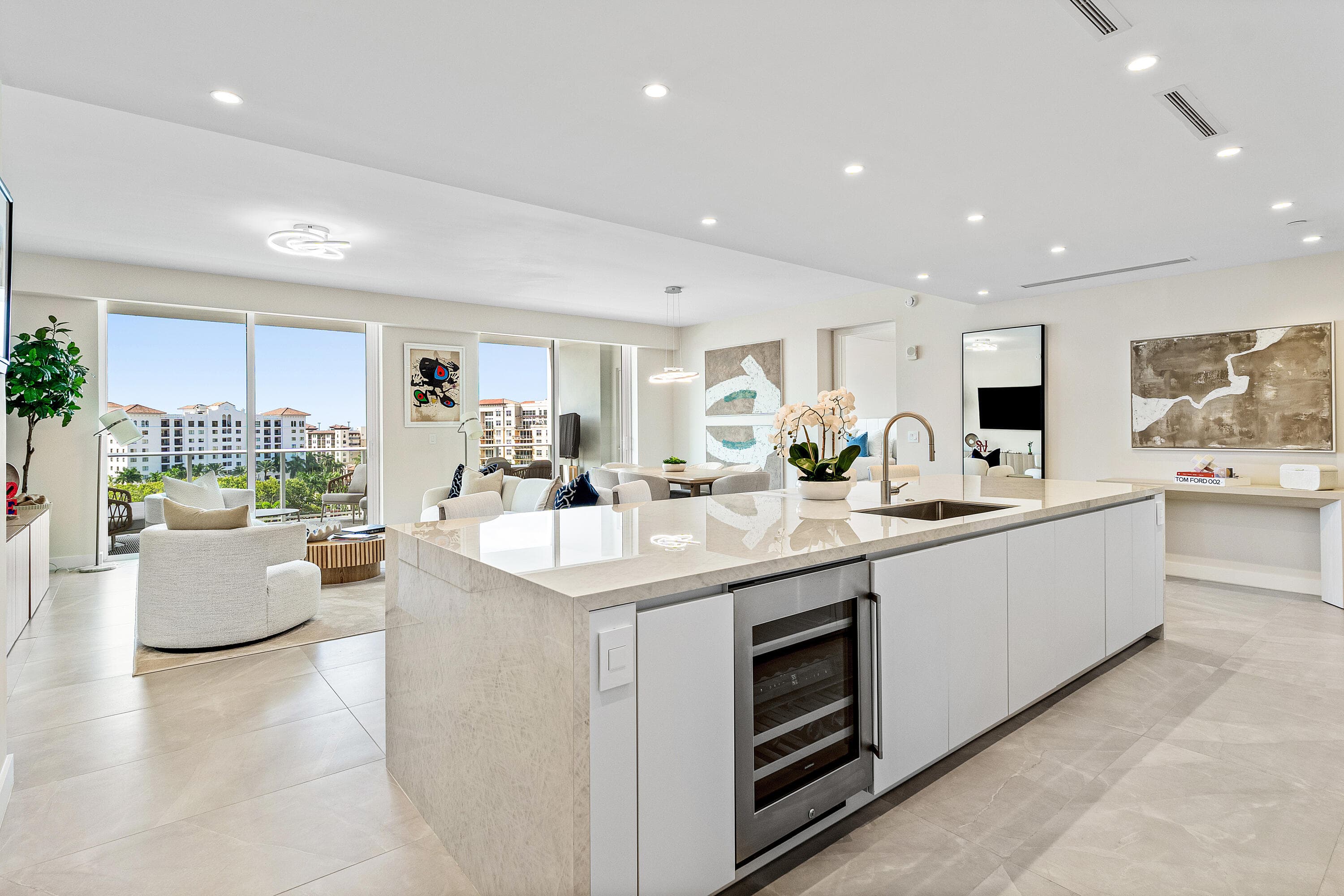 220 SE Mizner Boulevard 810, Boca Raton, FL 33432 — photo 1 of 39