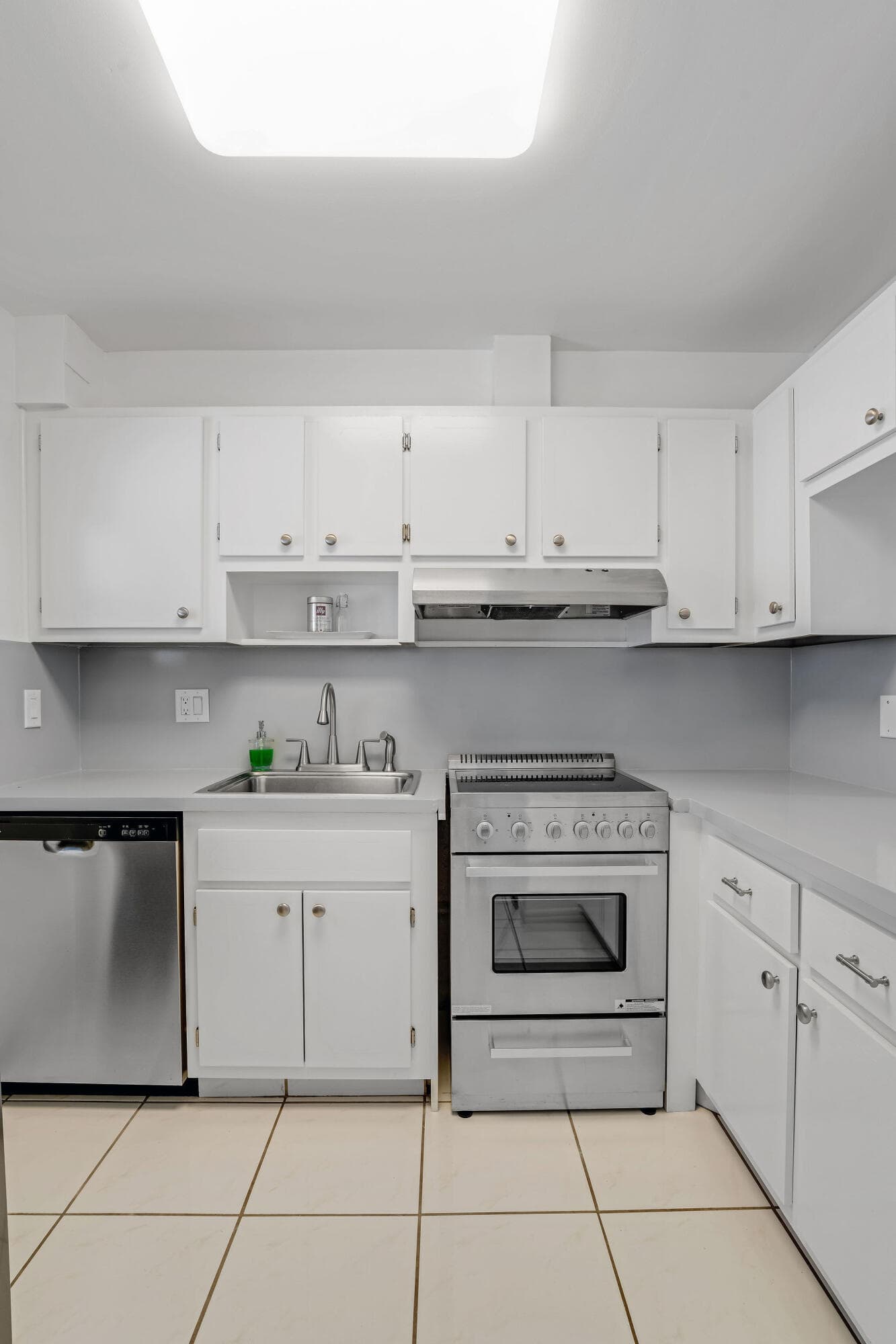 2050 NE 39th Street E307, Lighthouse Point, FL 33064 — photo 9 of 42