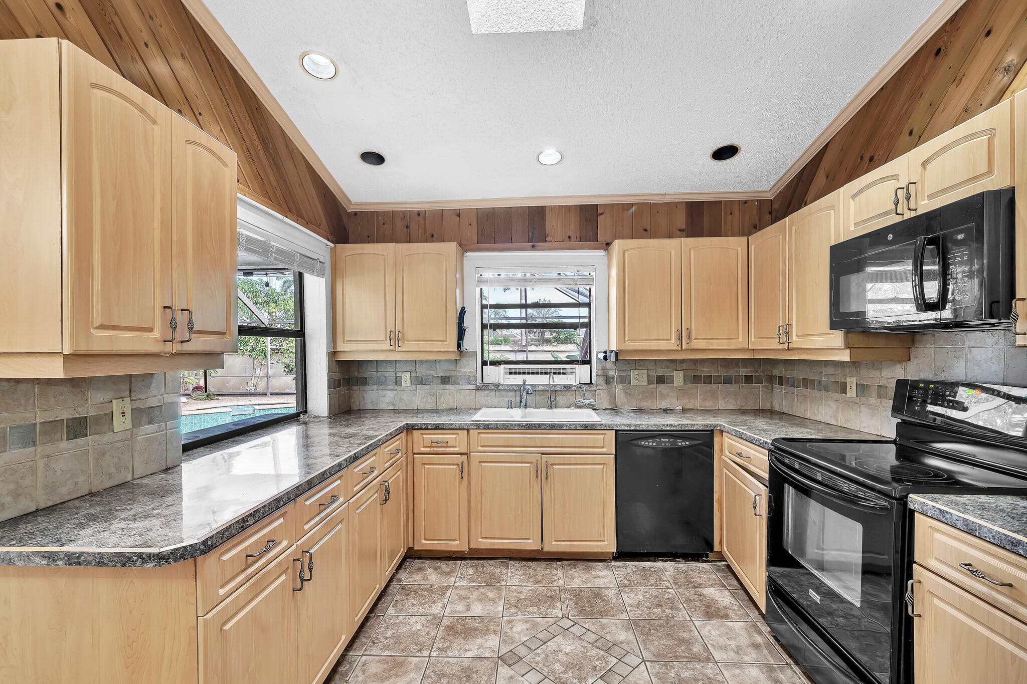 4377 NW 88th Terrace, Coral Springs, FL 33065 — photo 17 of 63
