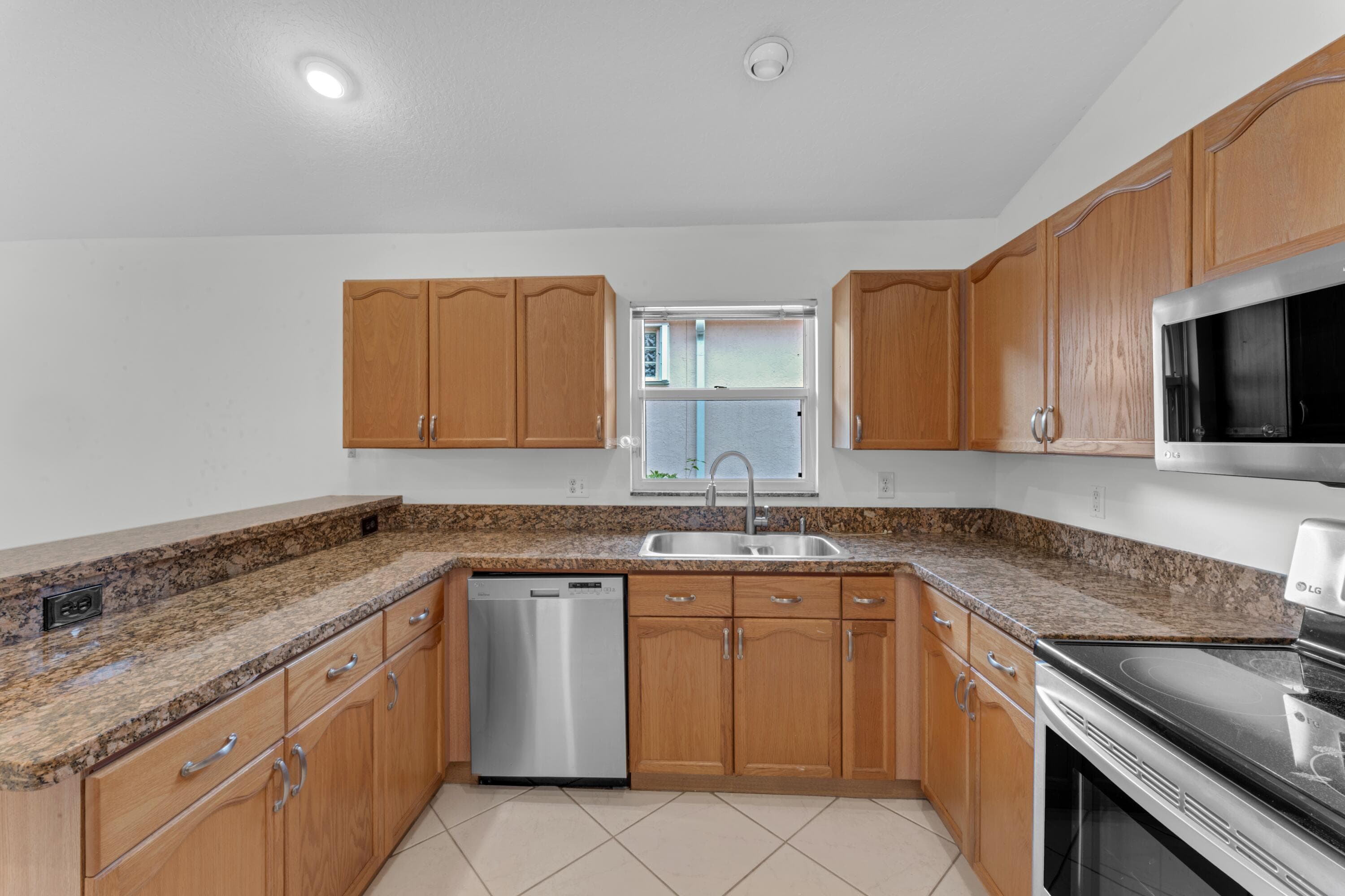 2705 Pointe Circle, Greenacres, FL 33413 — photo 11 of 46