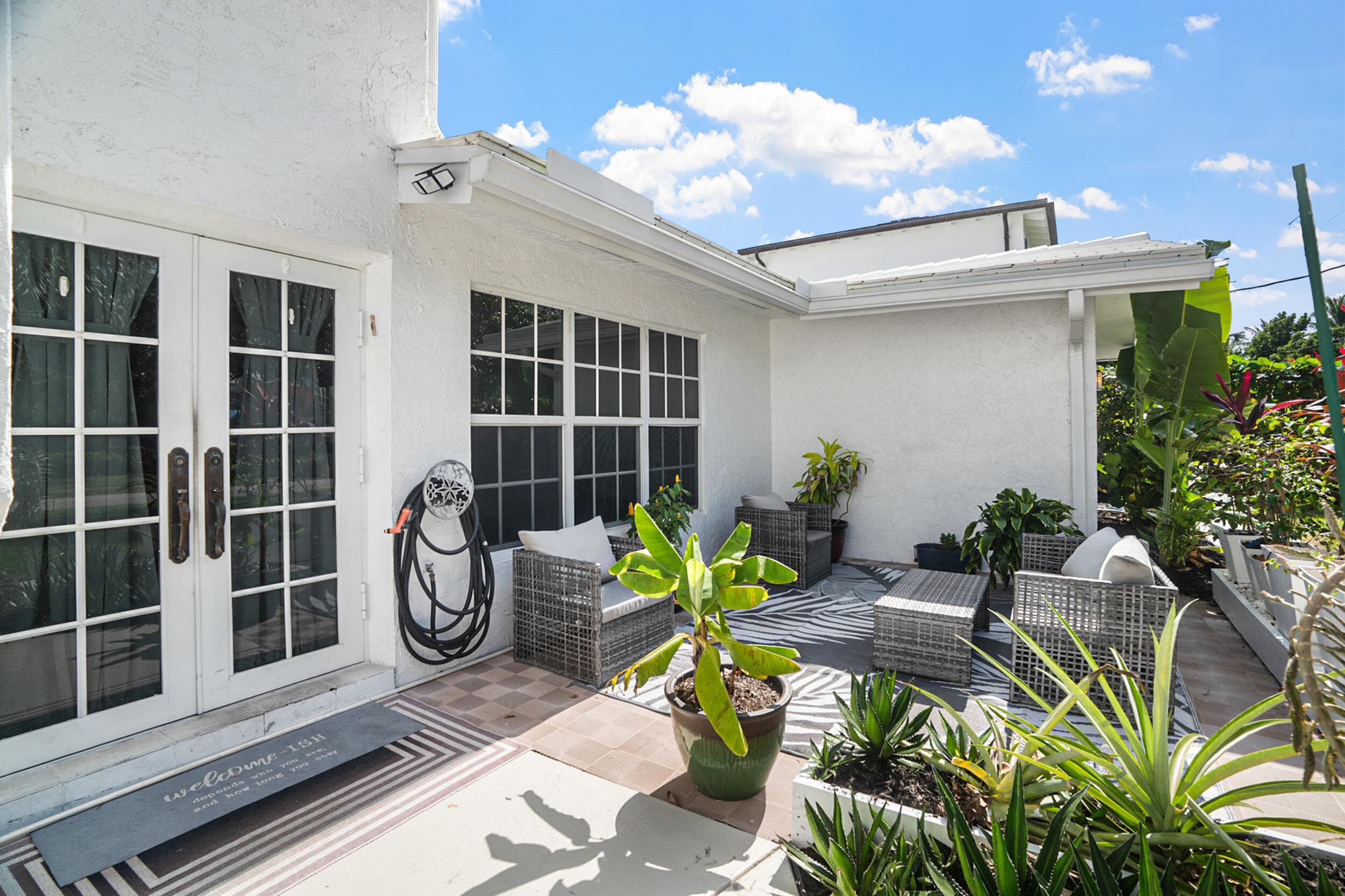 5798 NE 7th Avenue, Boca Raton, FL 33487 — photo 6 of 41
