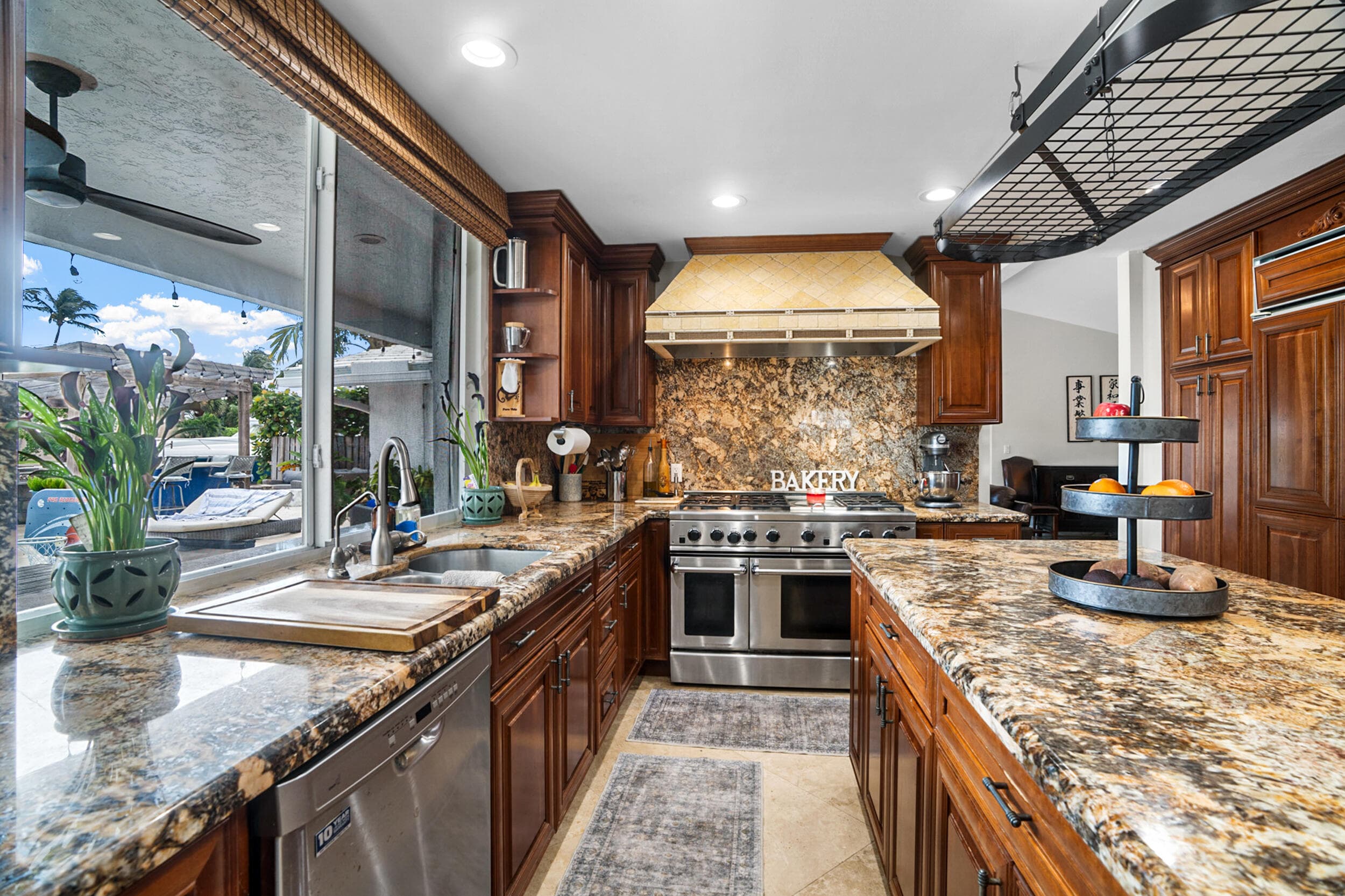 5798 NE 7th Avenue, Boca Raton, FL 33487 — photo 11 of 41
