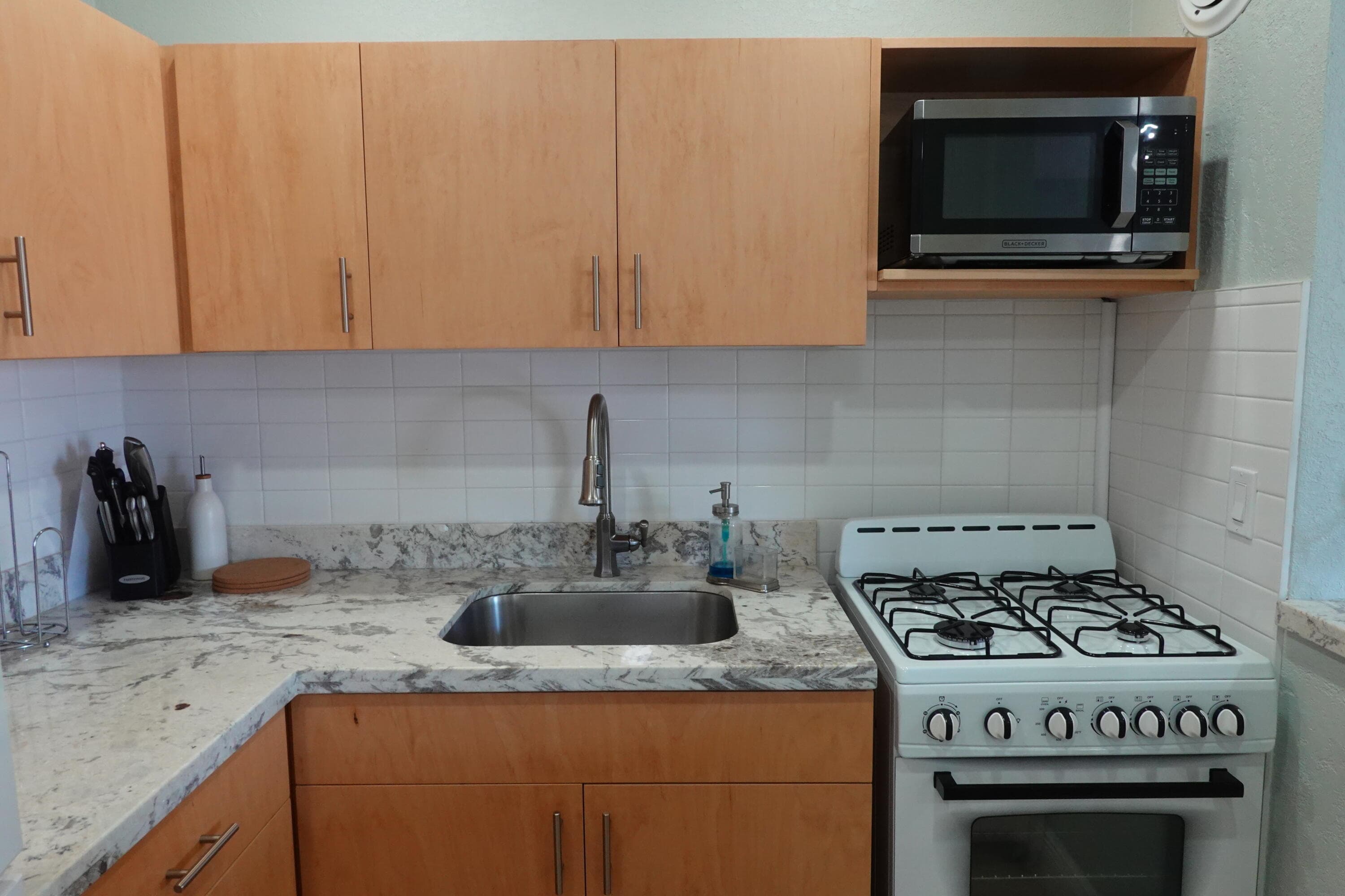 301 E Mcnab Road 113, Pompano Beach, FL 33060 — photo 9 of 21