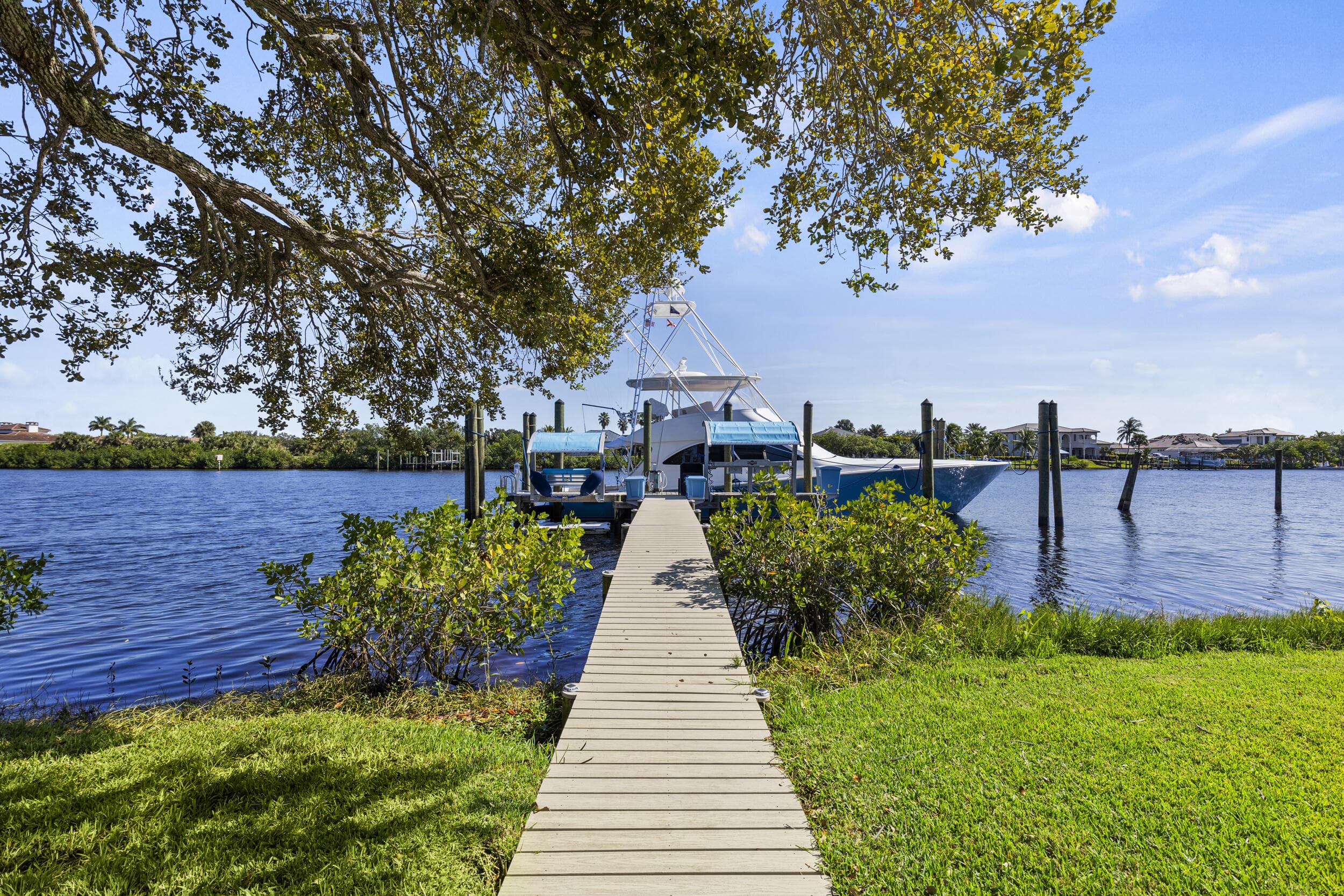 2821 SE North Lookout Boulevard, Port St. Lucie, FL 34984 — photo 6 of 93