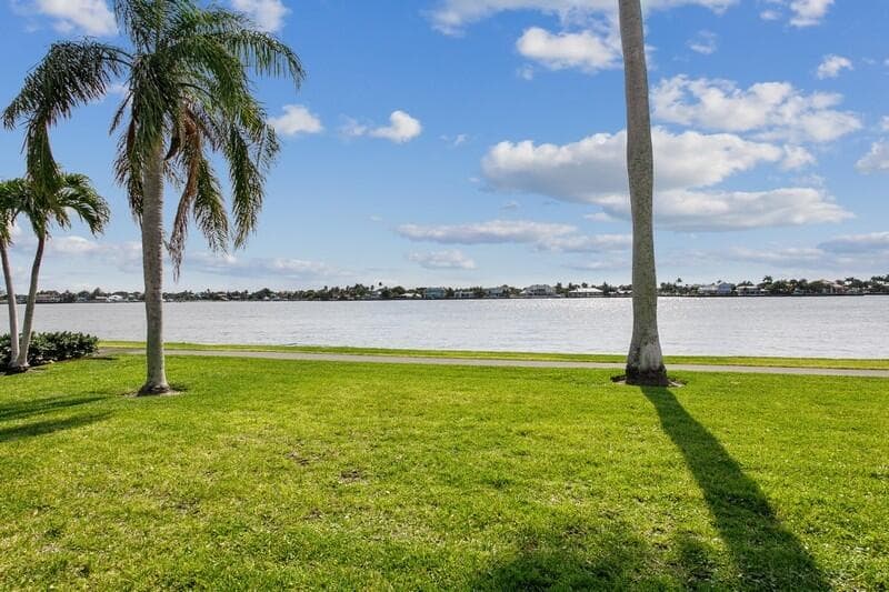 2160 Ibis Isle Road 1, Palm Beach, FL 33480 — photo 31 of 43