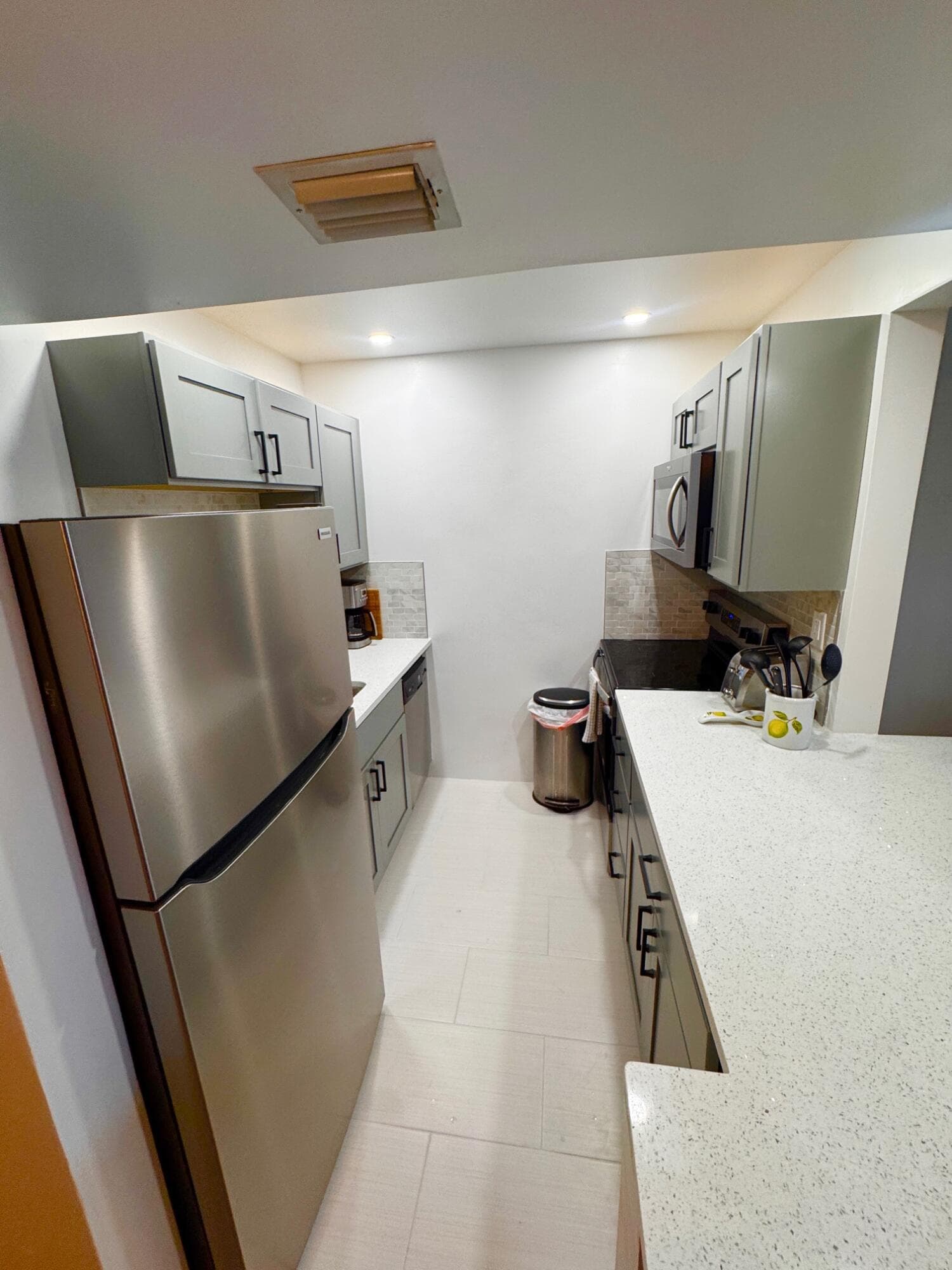 2565 S Ocean 2060 Boulevard 2060, Palm Beach, FL 33480 — photo 12 of 17