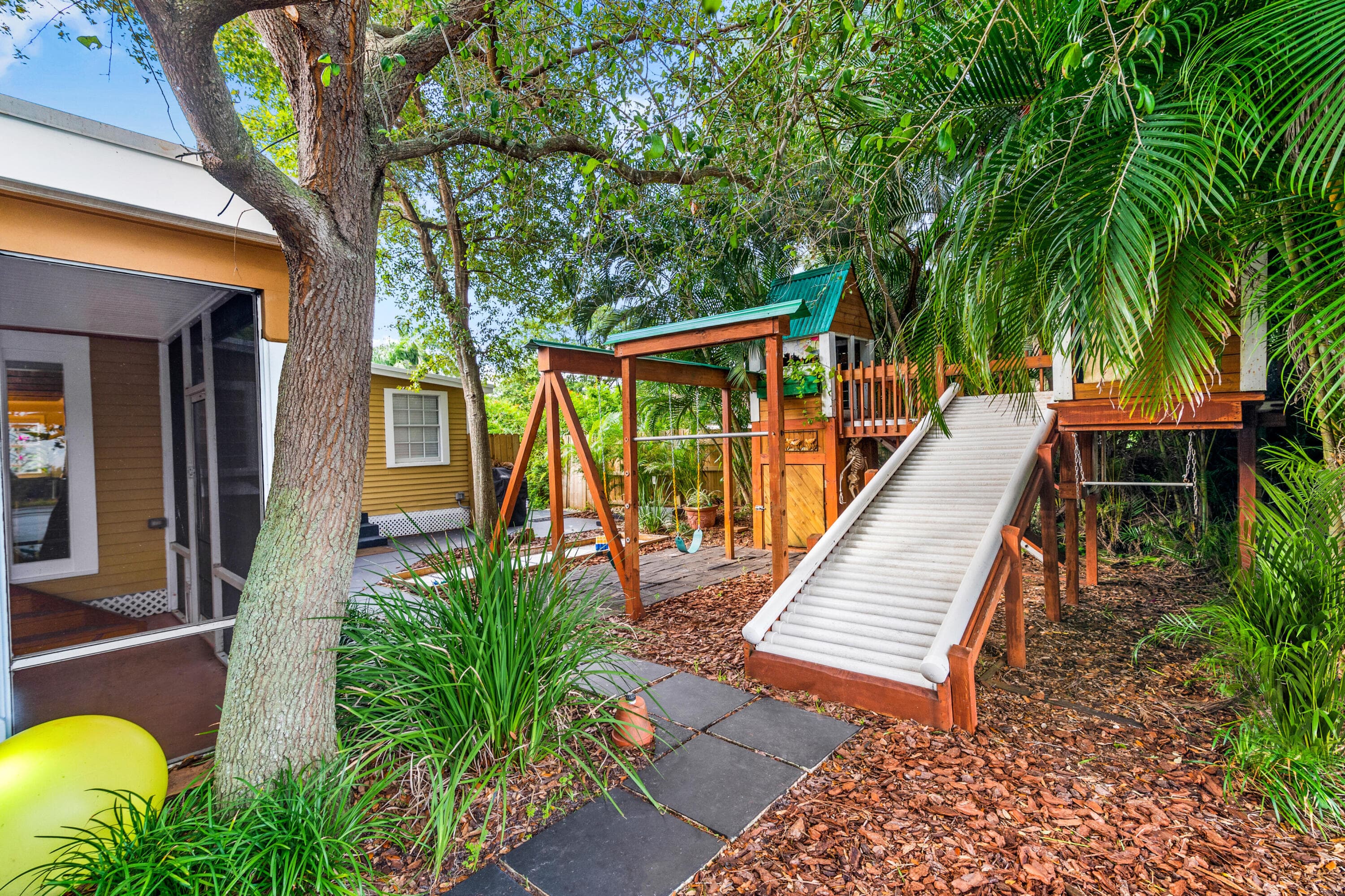 303 Lang Road, Cloud Lake, FL 33406 — photo 6 of 38
