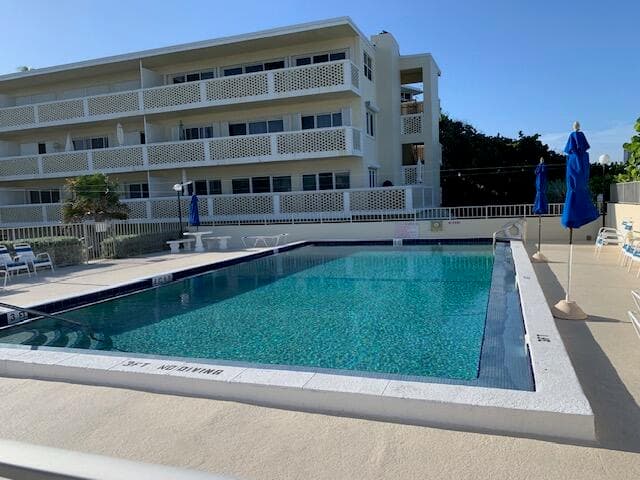 2565 S Ocean 2060 Boulevard 2060, Palm Beach, FL 33480 — photo 6 of 17