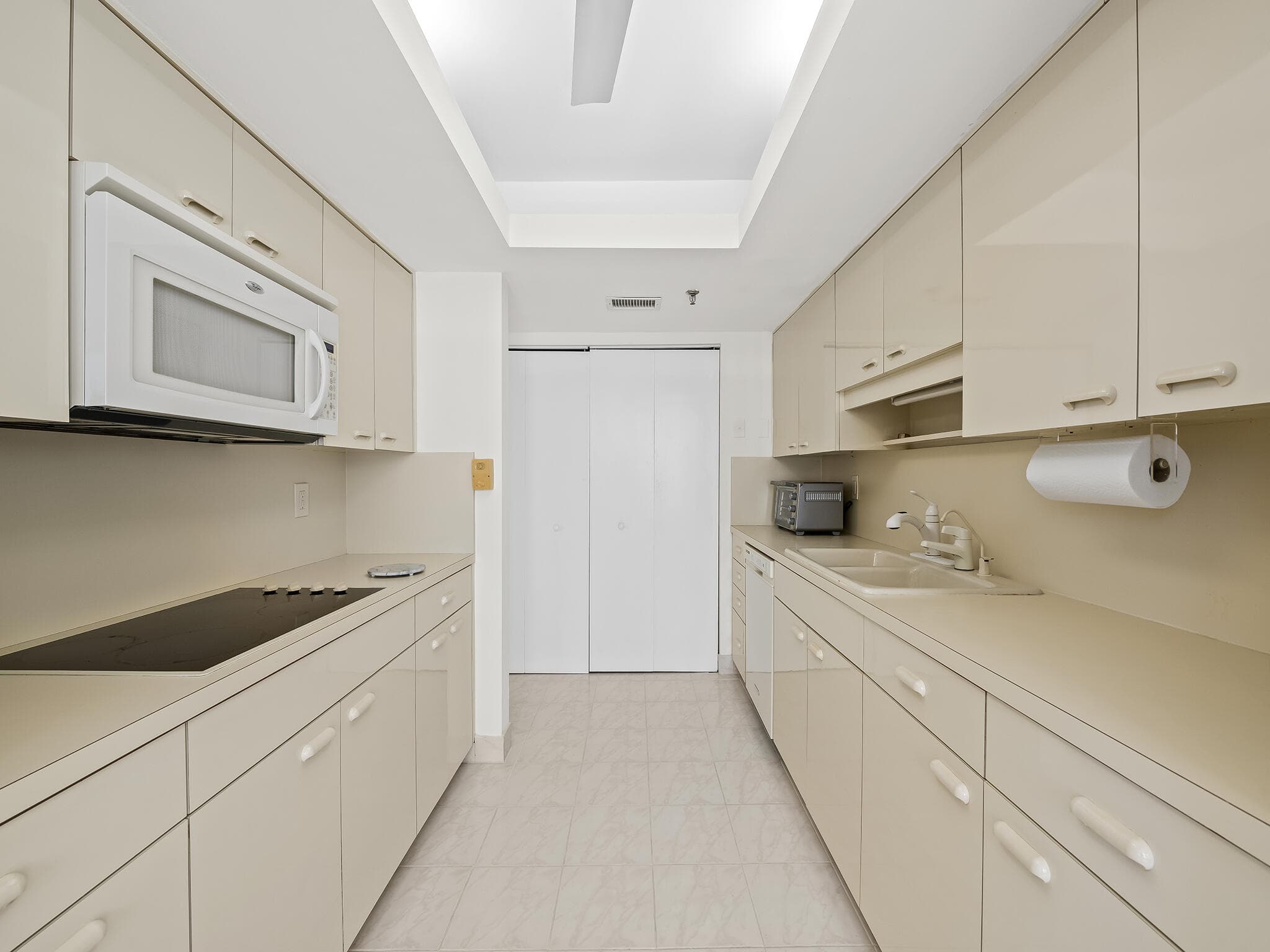 3115 S Ocean Boulevard 901, Highland Beach, FL 33487 — photo 13 of 41