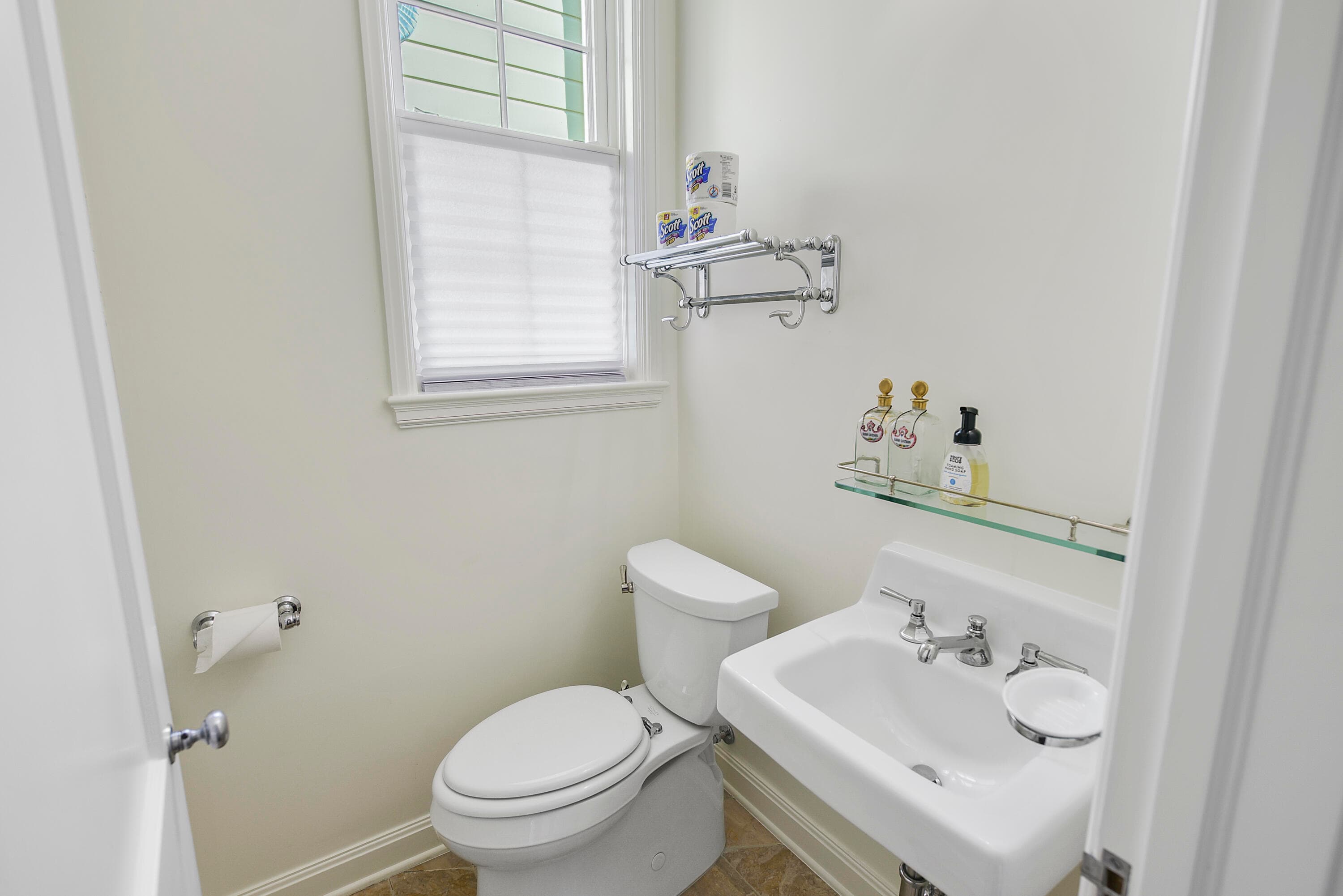 250 Algoma Road, Palm Beach, FL 33480 — photo 21 of 63