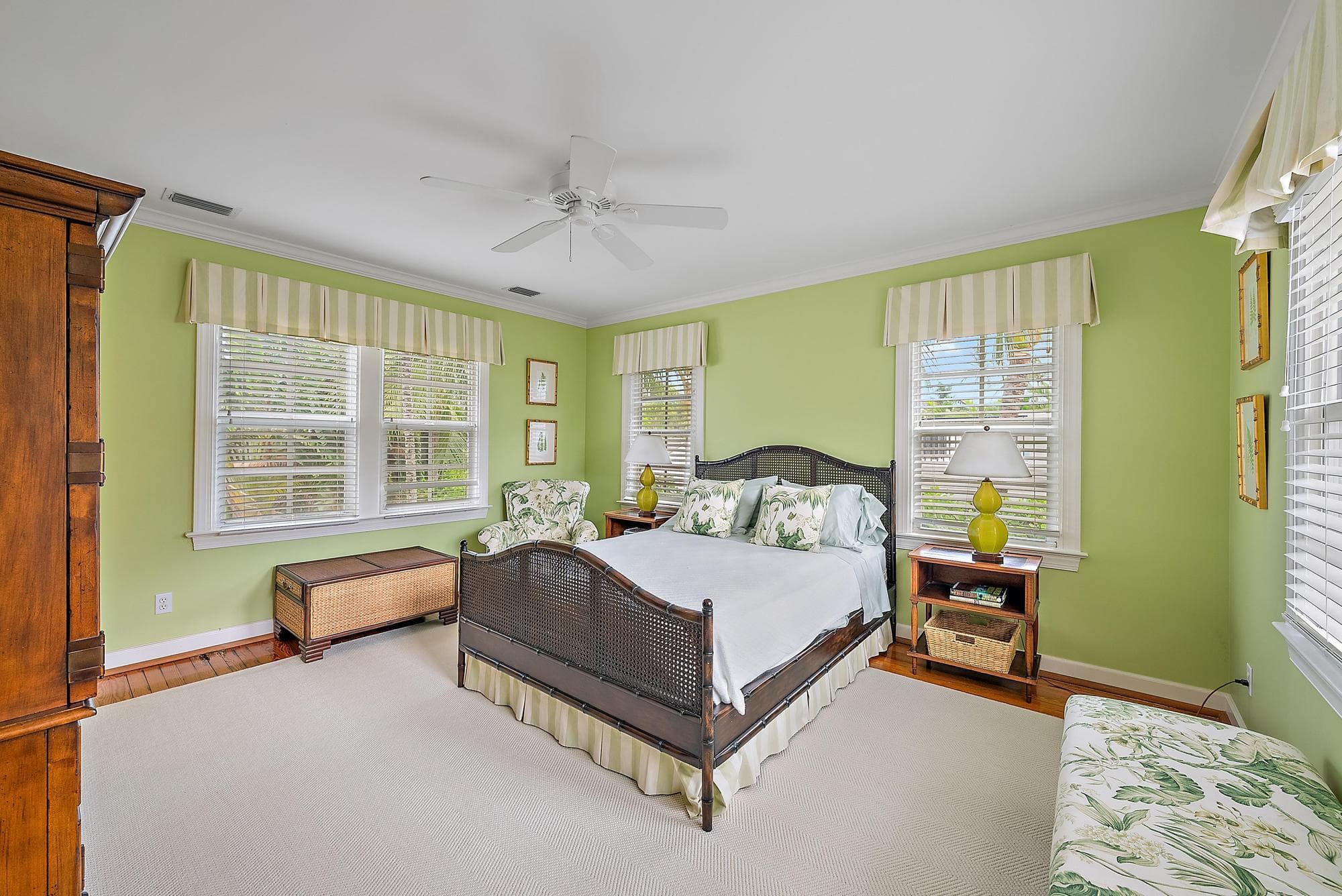 325 Seaspray Avenue, Palm Beach, FL 33480 — photo 11 of 14