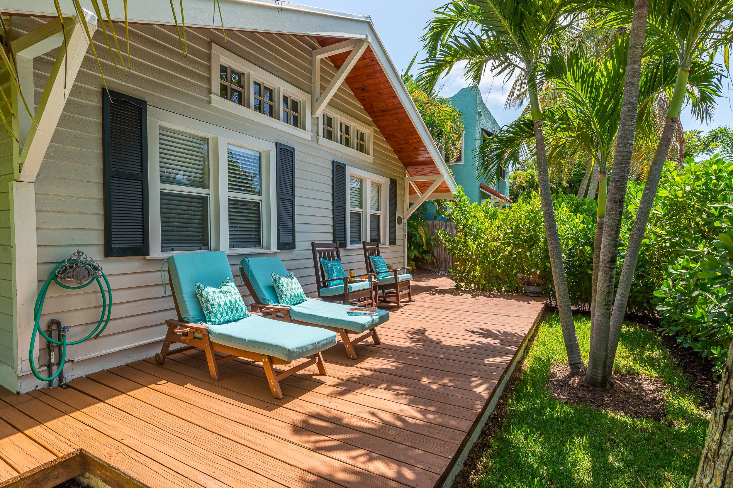 715 Palm Street, West Palm Beach, FL 33401 — photo 2 of 53