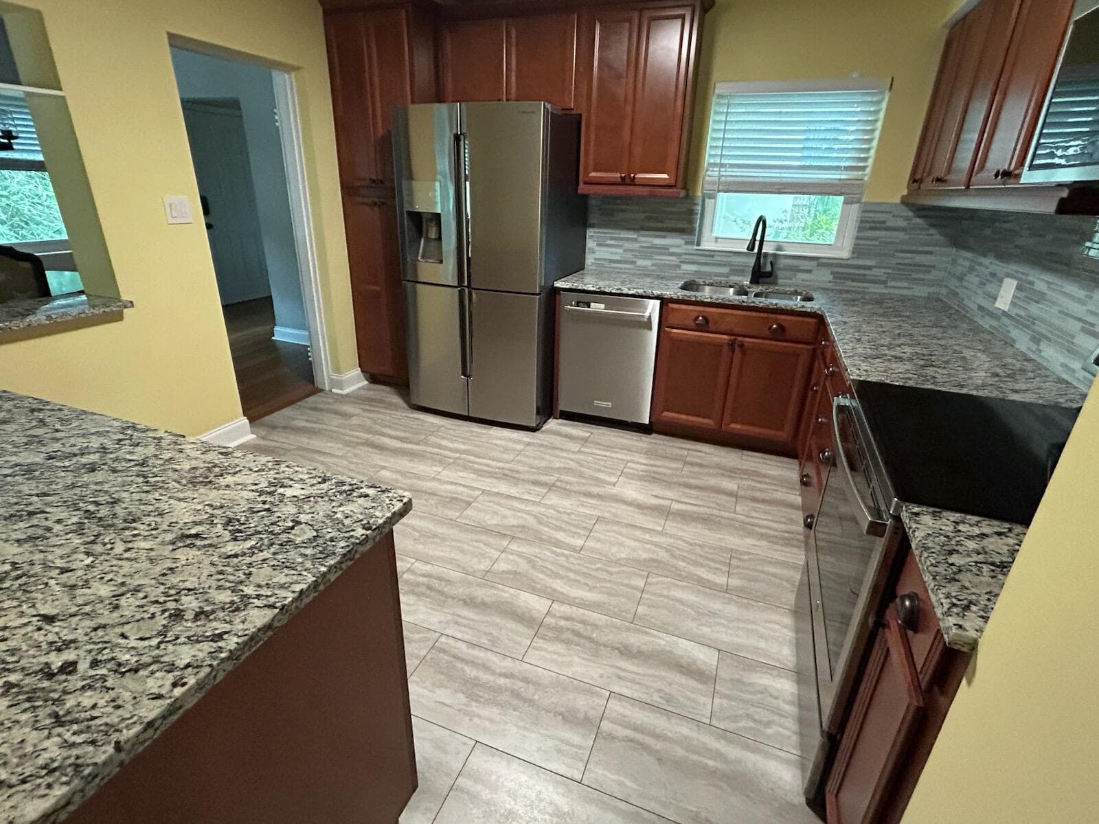 6120 9th Avenue S, Gulfport, FL 33707 — photo 9 of 13
