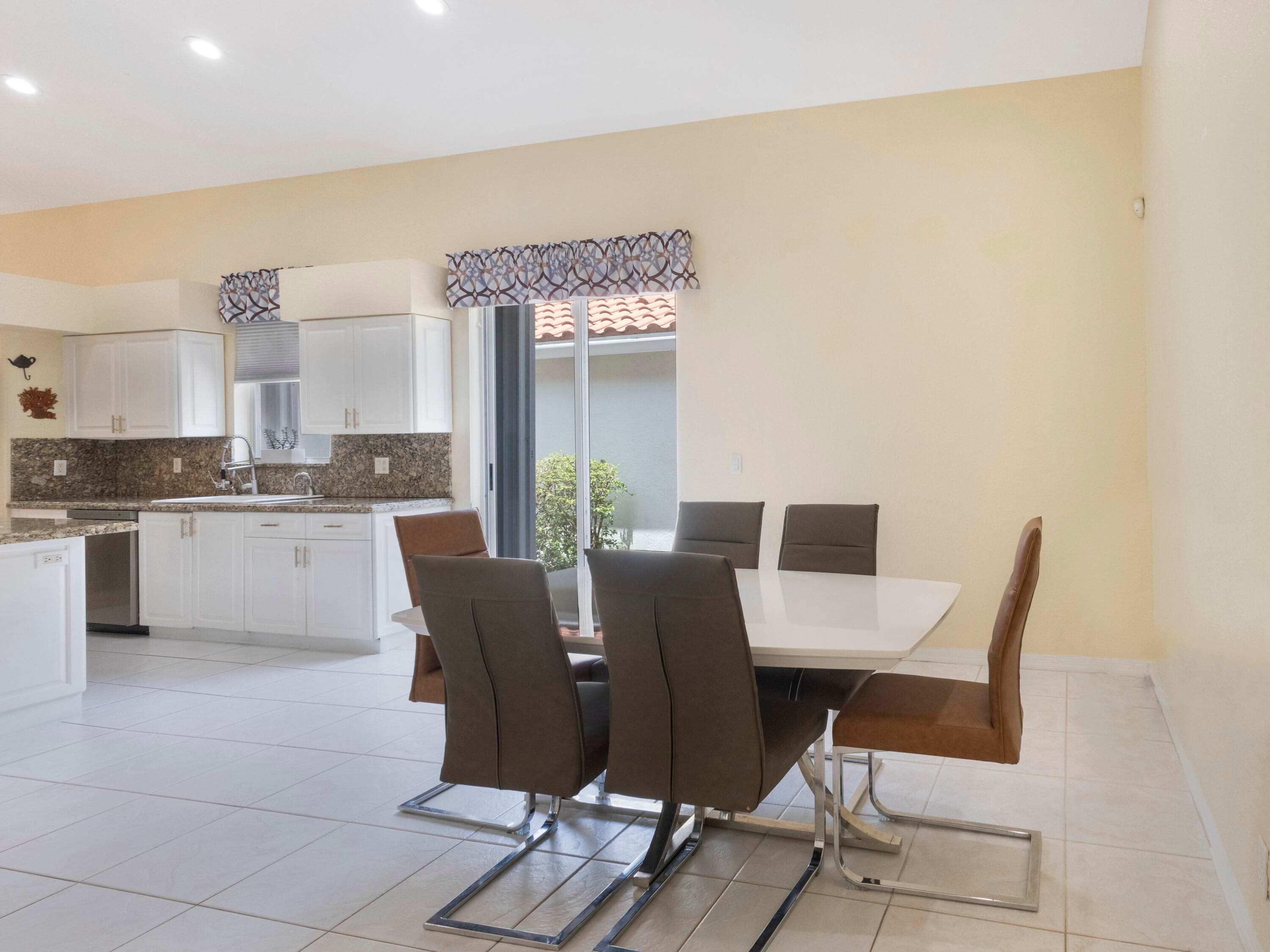 5159 Brookview Drive, Boynton Beach, FL 33437 — photo 10 of 33