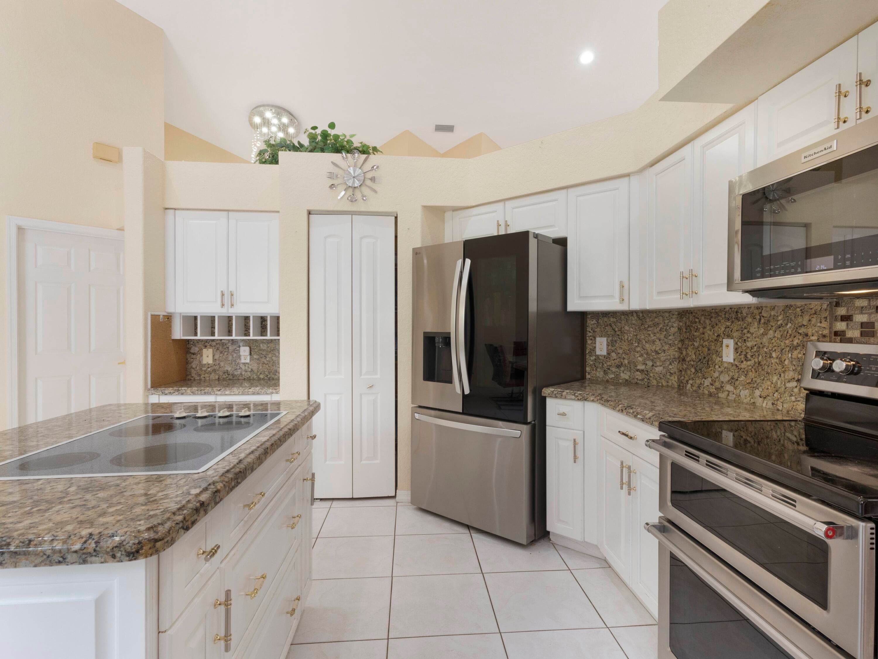 5159 Brookview Drive, Boynton Beach, FL 33437 — photo 8 of 33