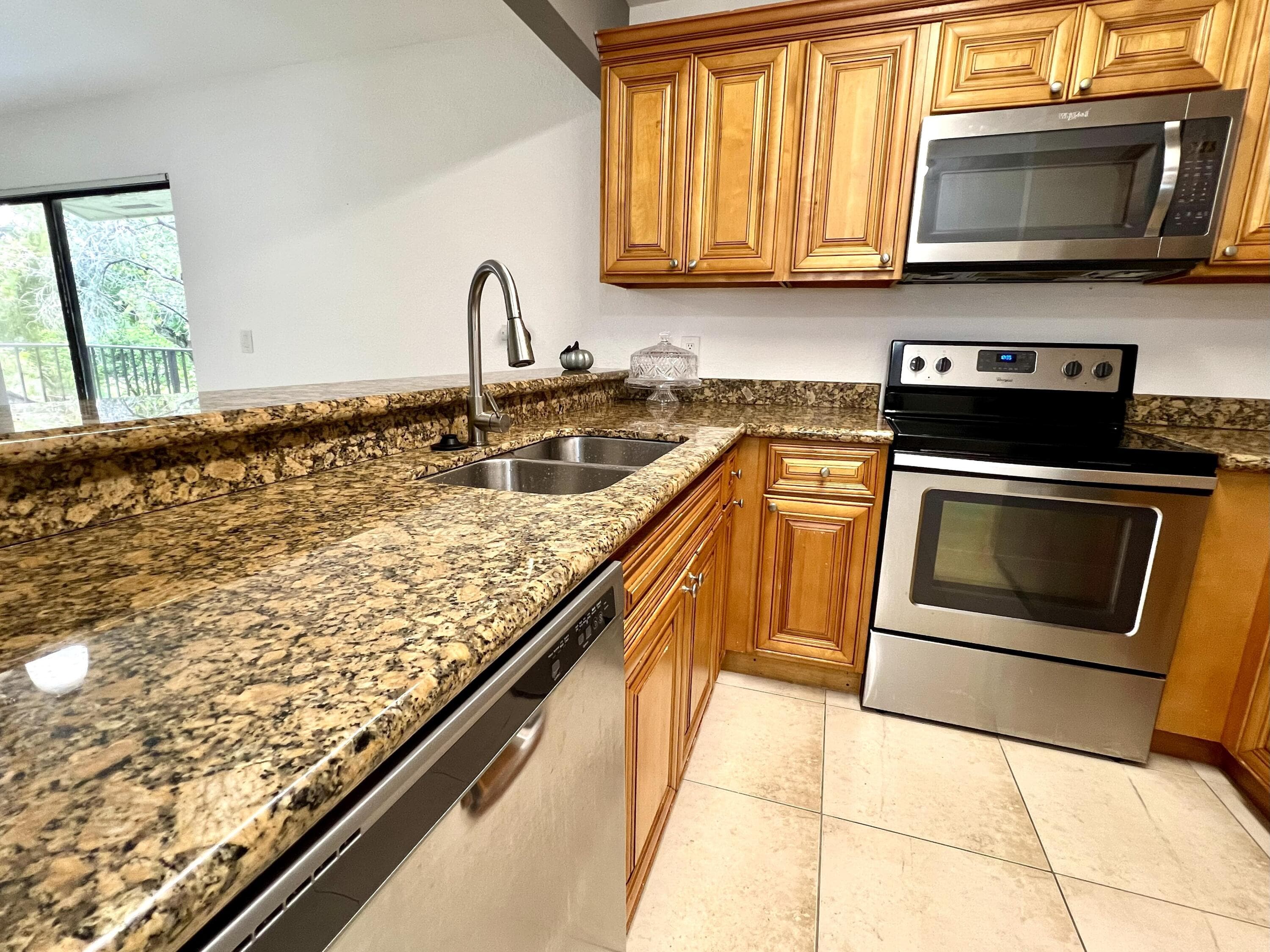1581 Balfour Point Drive E, West Palm Beach, FL 33411 — photo
