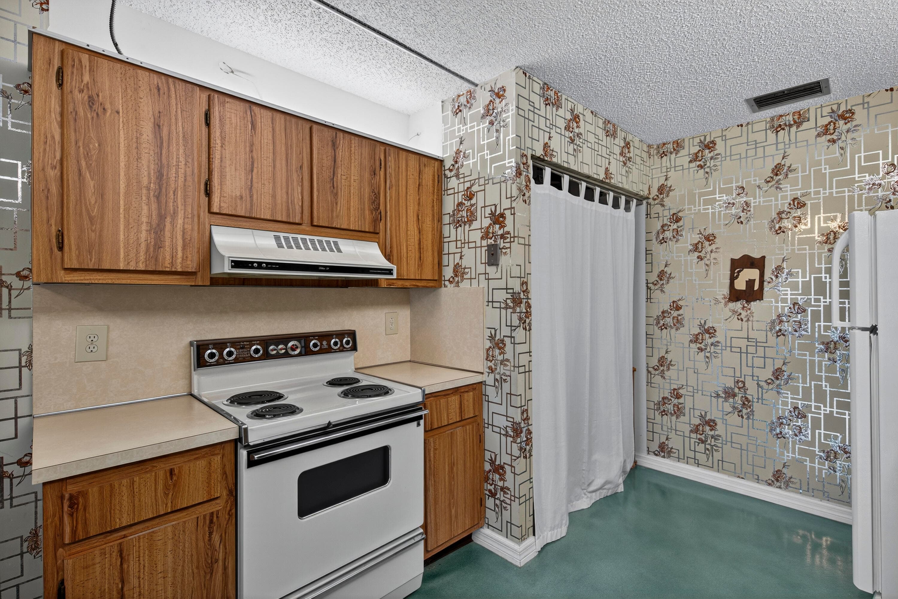 14236 Campanelli Drive, Delray Beach, FL 33484 — photo 4 of 33
