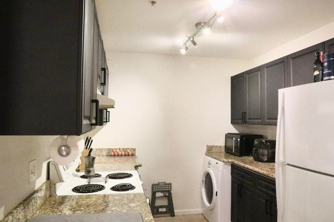 2100 Greenview Shores Boulevard 508, Wellington, FL 33414 — photo 6 of 7