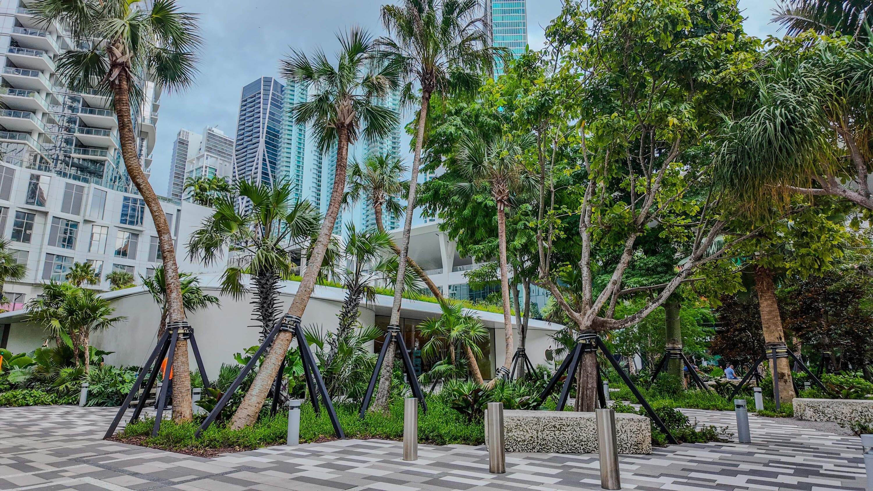 851 NE 1st Avenue 812, Miami, FL 33132 — photo 58 of 84