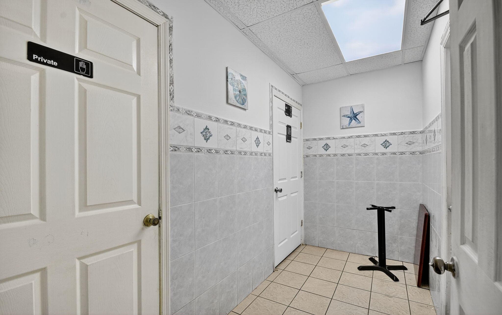 1541 W Blue Heron Boulevard, Riviera Beach, FL 33404 — photo 34 of 53