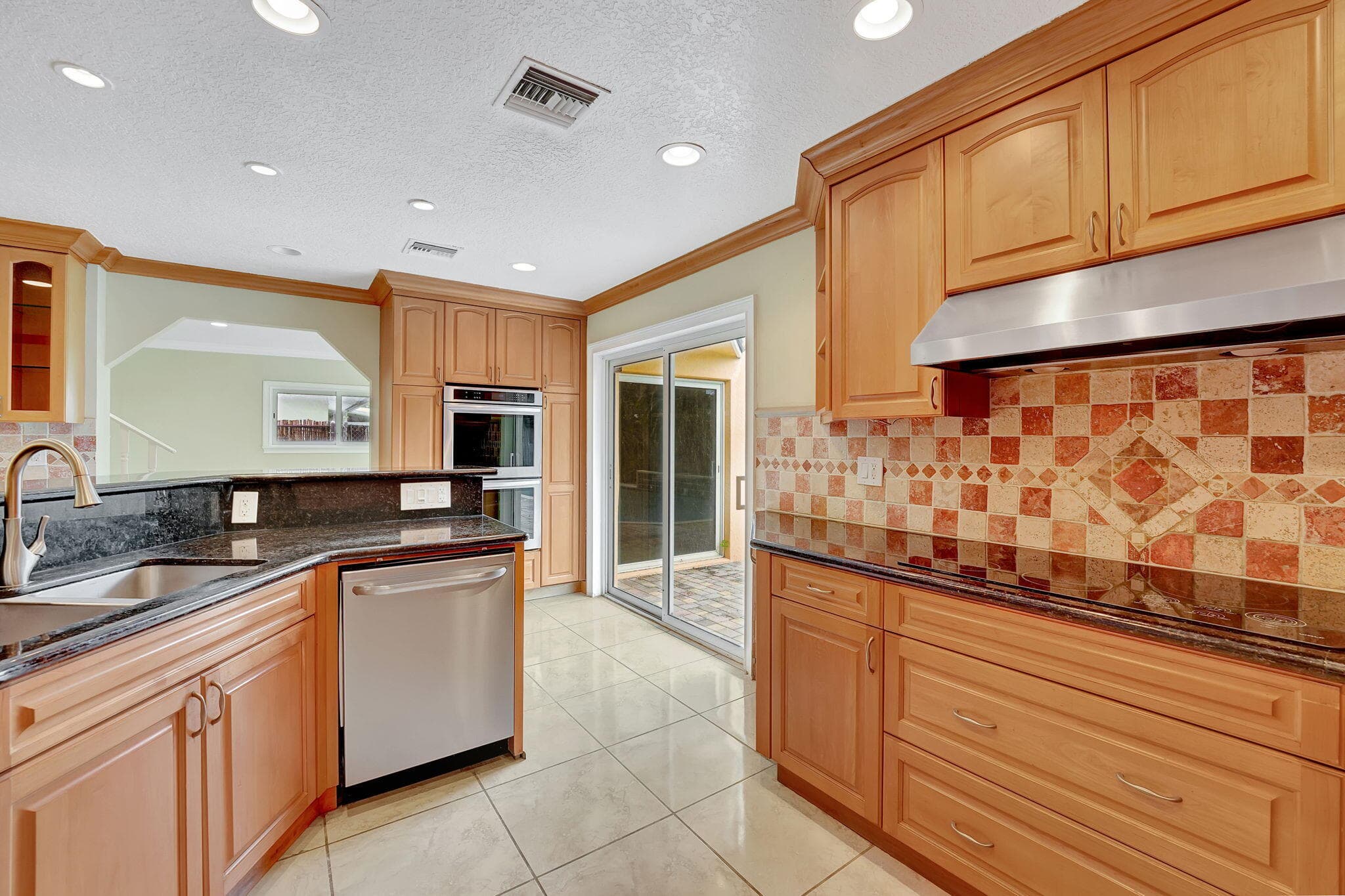 1300 NE 26th Avenue NE, Pompano Beach, FL 33062 — photo 58 of 68