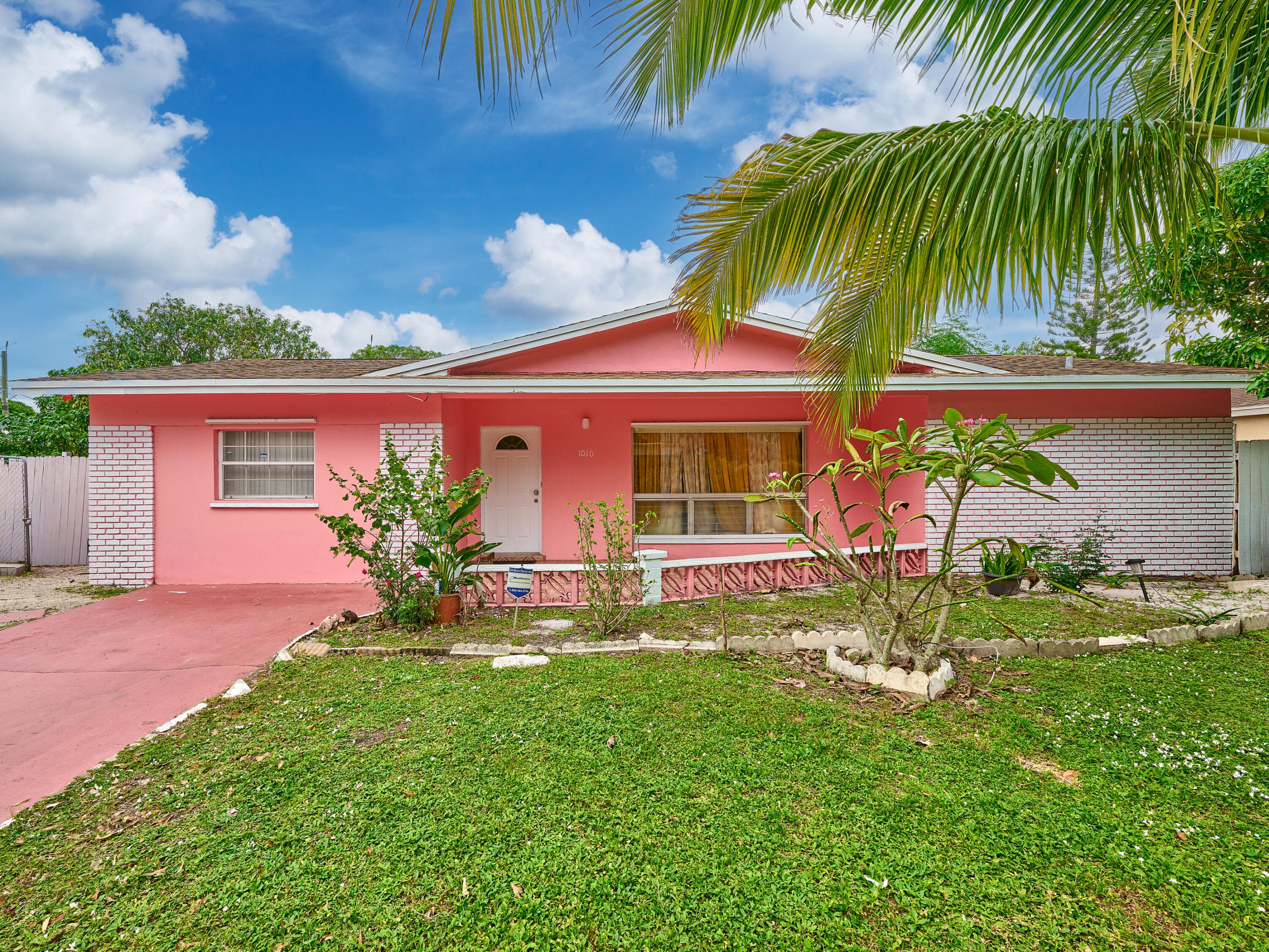 1010 S B Street, Lake Worth Beach, FL 33460 — photo 7 of 37