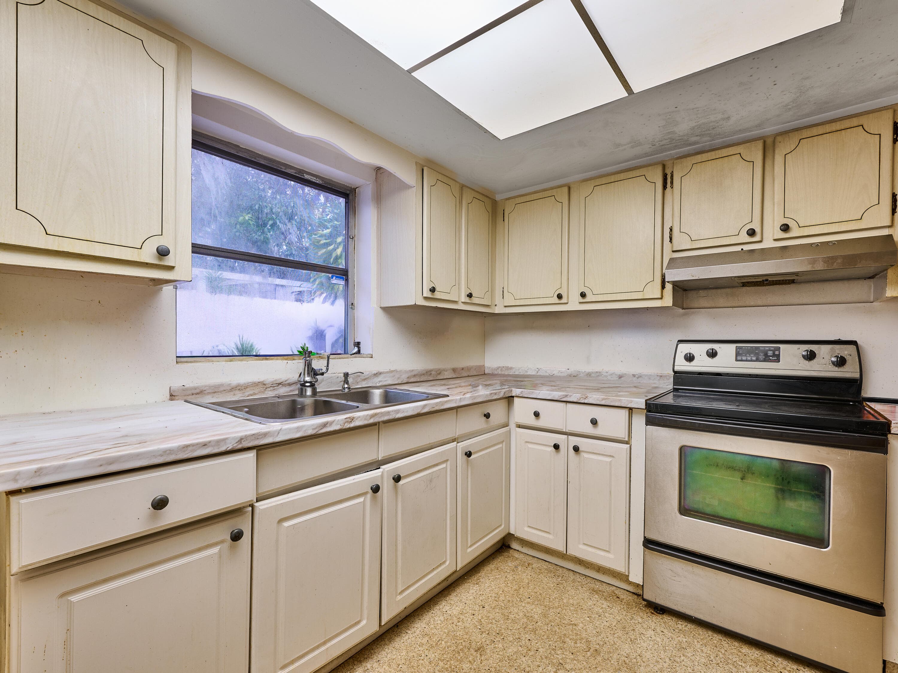 1010 S B Street, Lake Worth Beach, FL 33460 — photo 32 of 37
