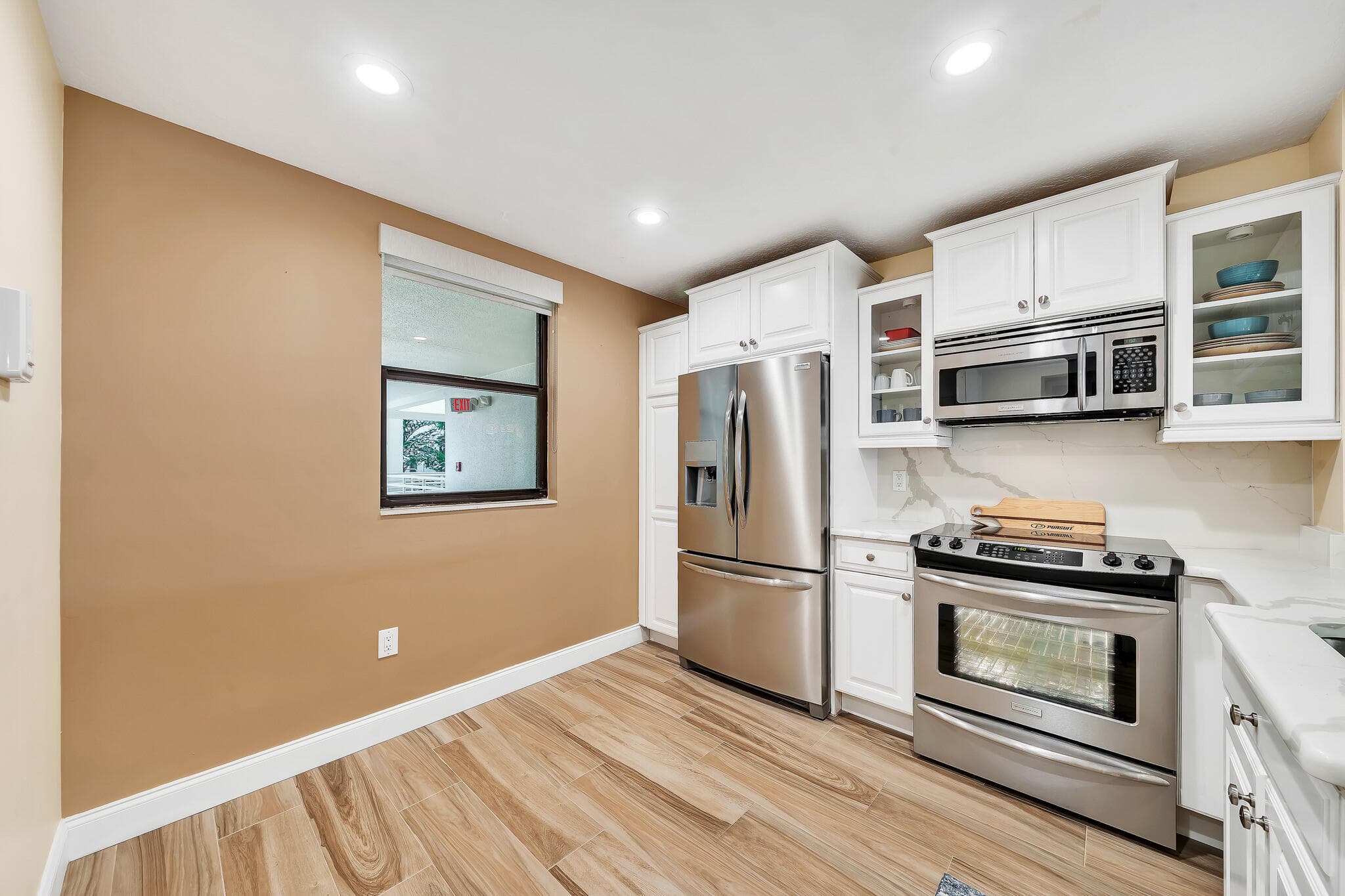 827 Oak Harbour Drive, Juno Beach, FL 33408 — photo 13 of 66