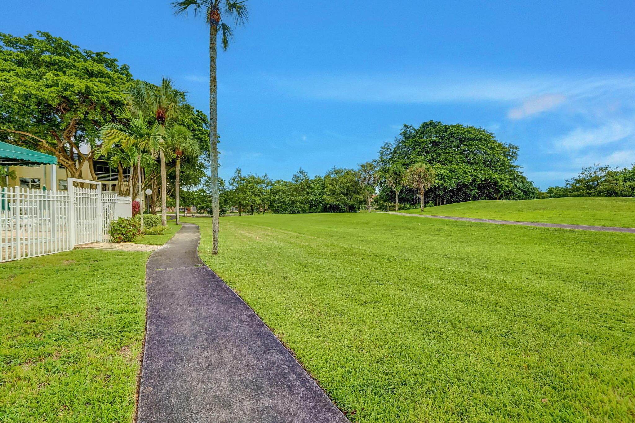 9090 Lime Bay Boulevard 102, Tamarac, FL 33321 — photo 21 of 24