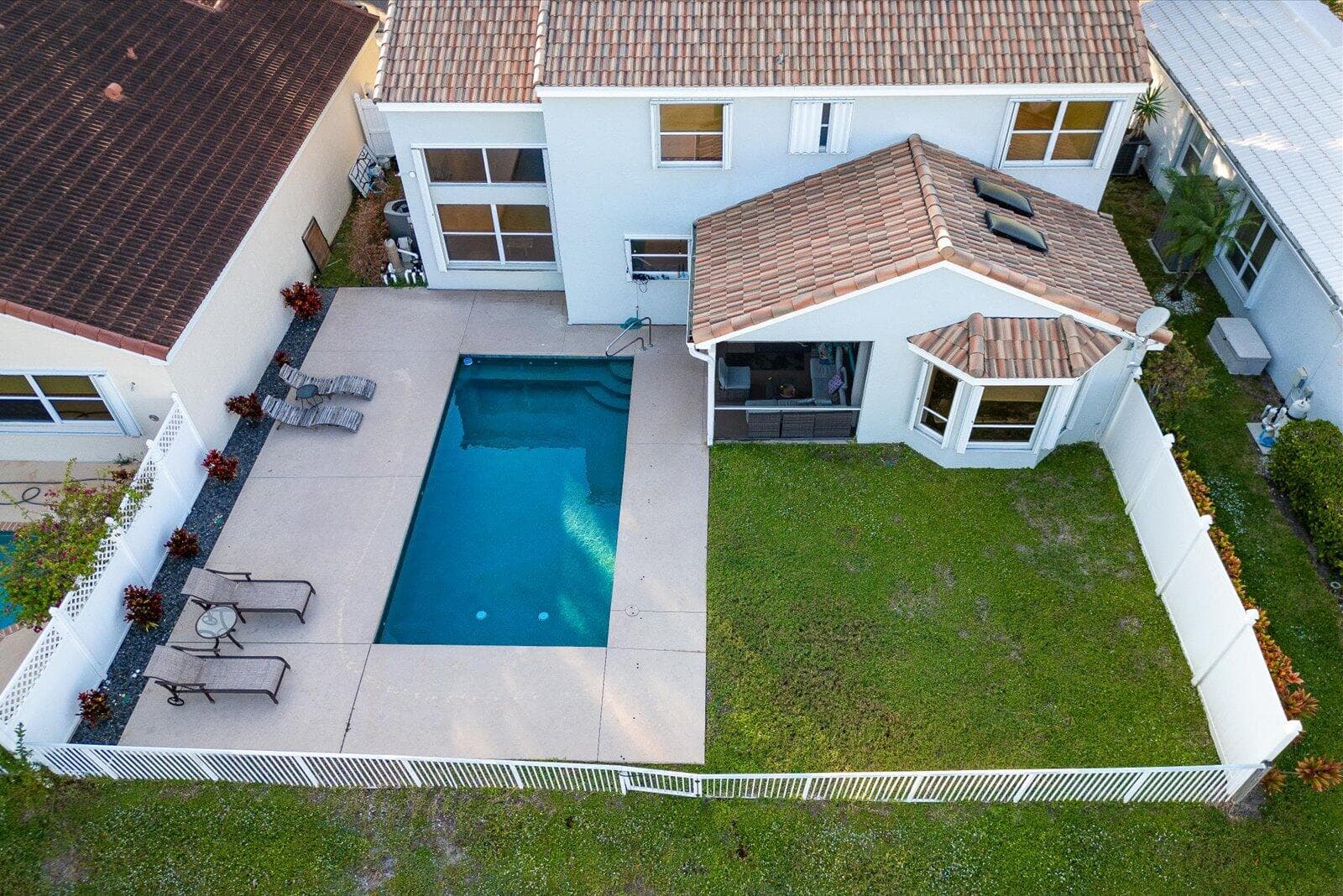 1049 Siena Oaks Circle E, Palm Beach Gardens, FL 33410 — photo 30 of 43